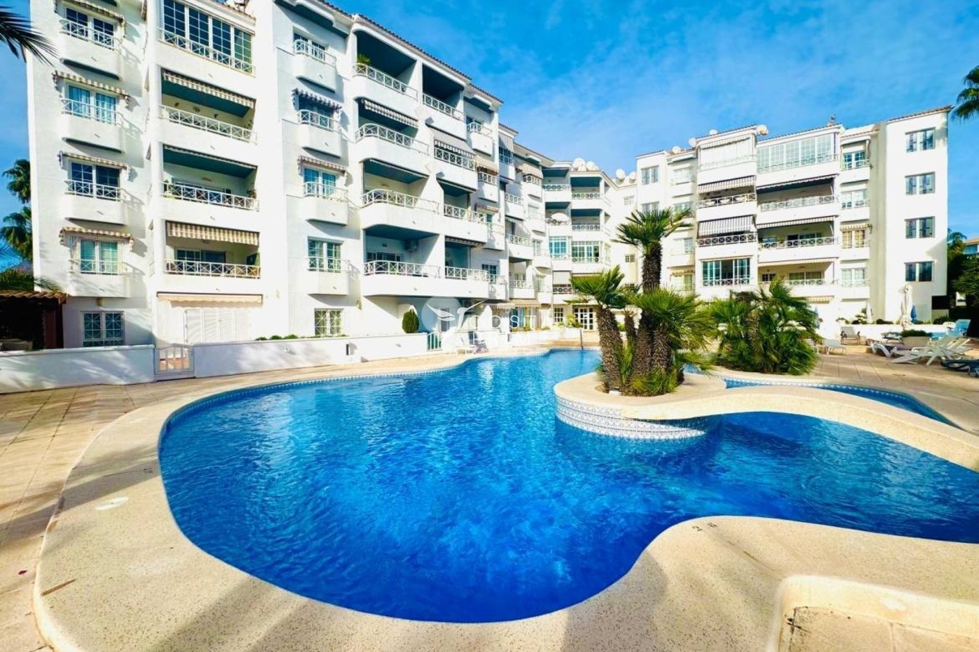 Alquiler a largo plazo - Apartamento / Piso - Albir