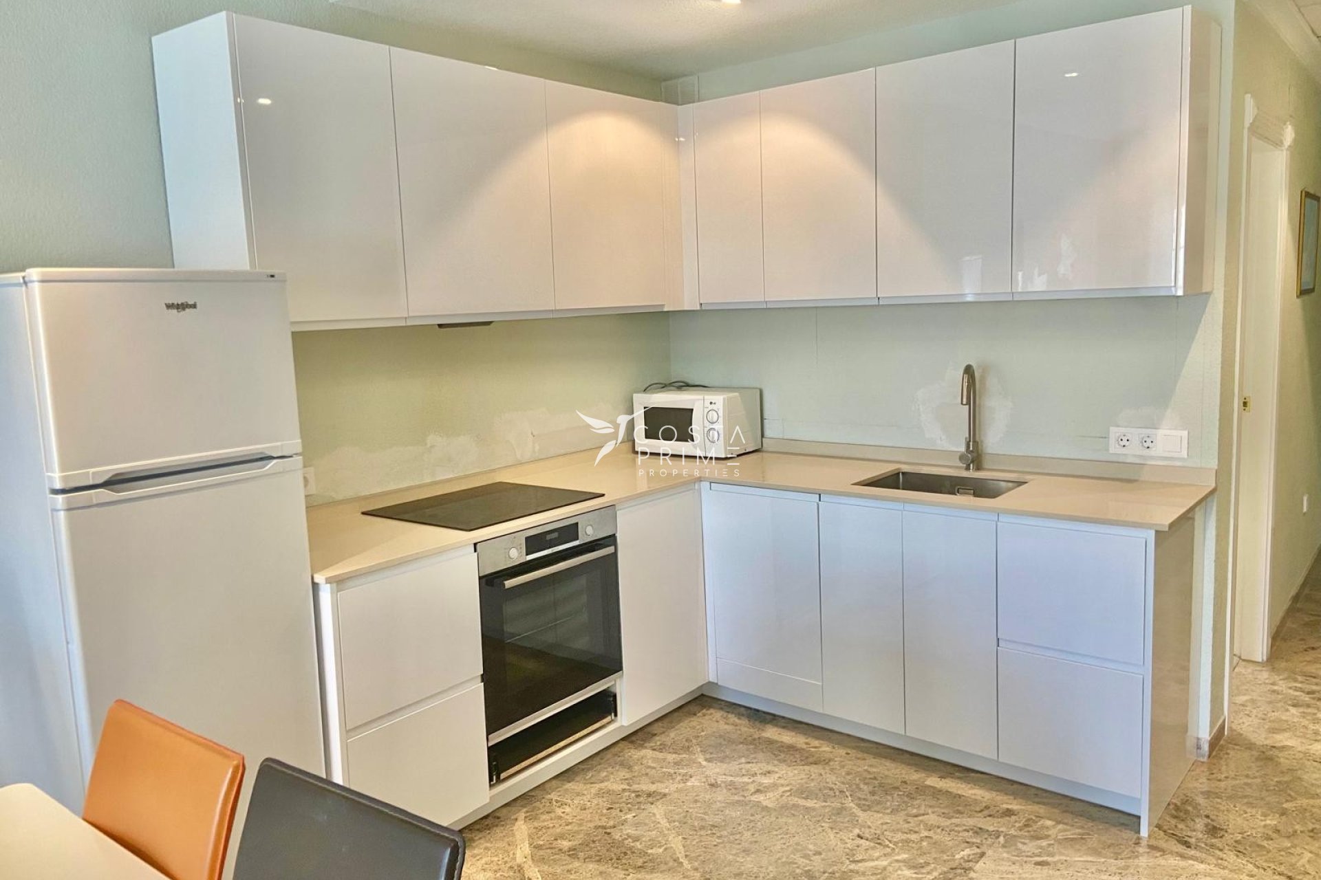 Alquiler a largo plazo - Apartamento / Piso - Albir