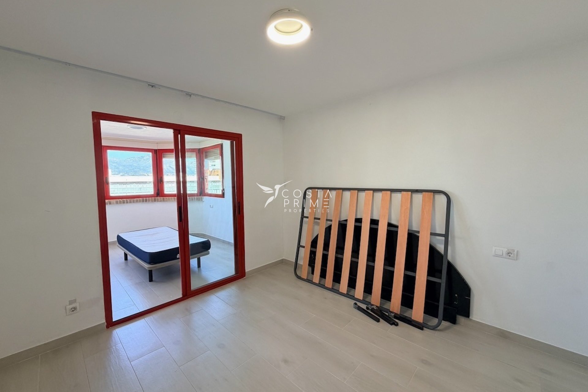 Alquiler a largo plazo - Apartamento / Piso - Benidorm