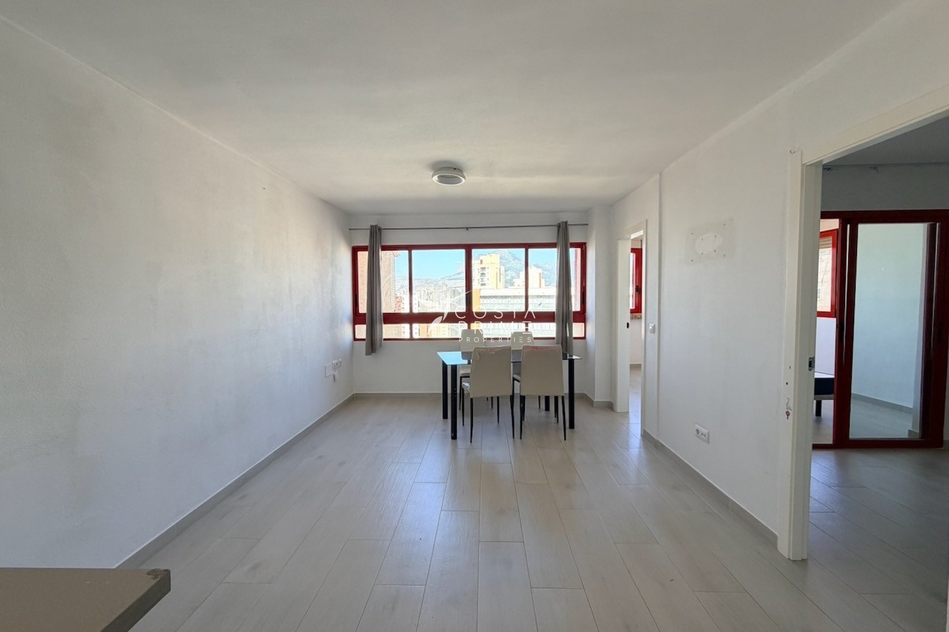 Alquiler a largo plazo - Apartamento / Piso - Benidorm