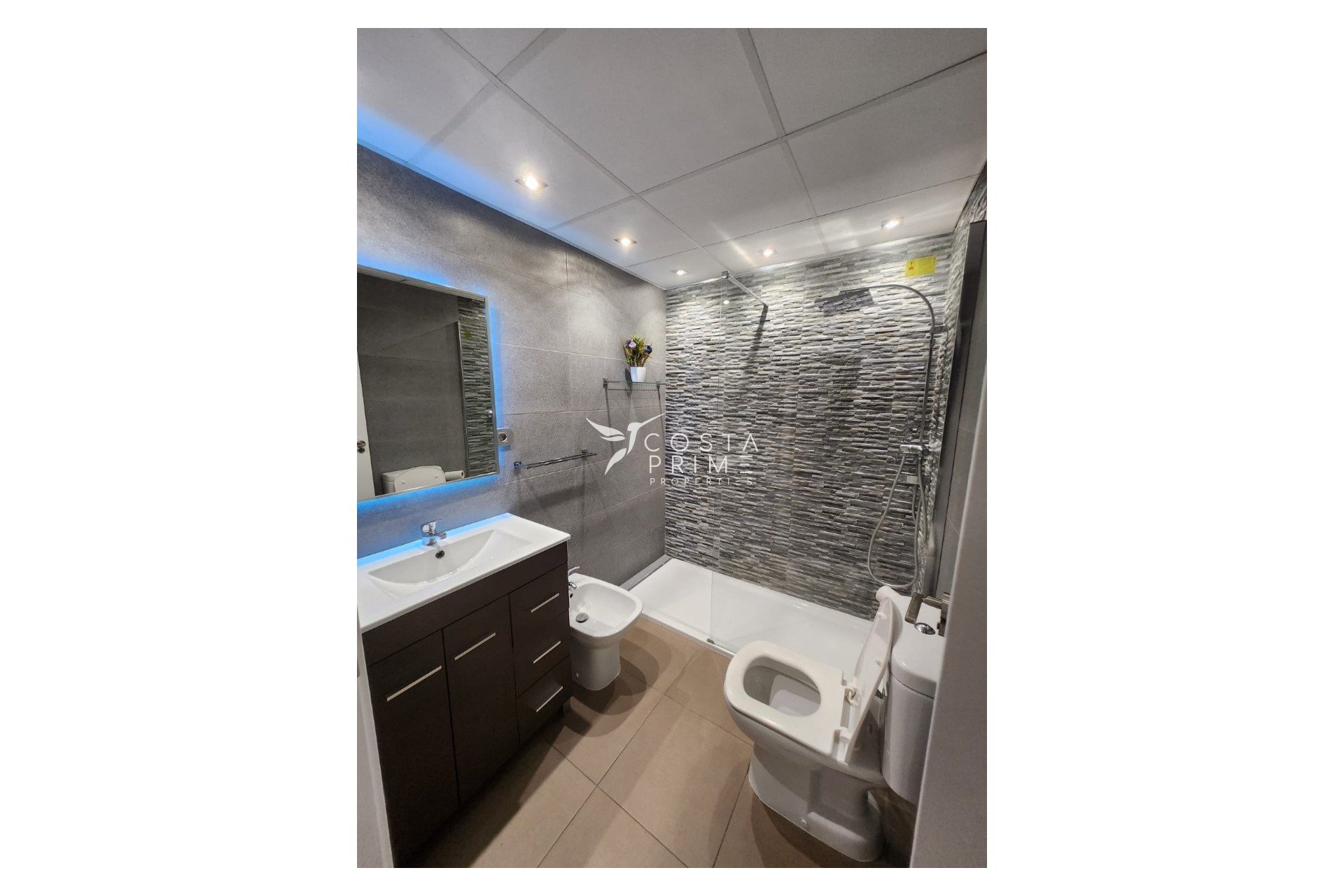 Alquiler a largo plazo - Apartamento / Piso - Benidorm