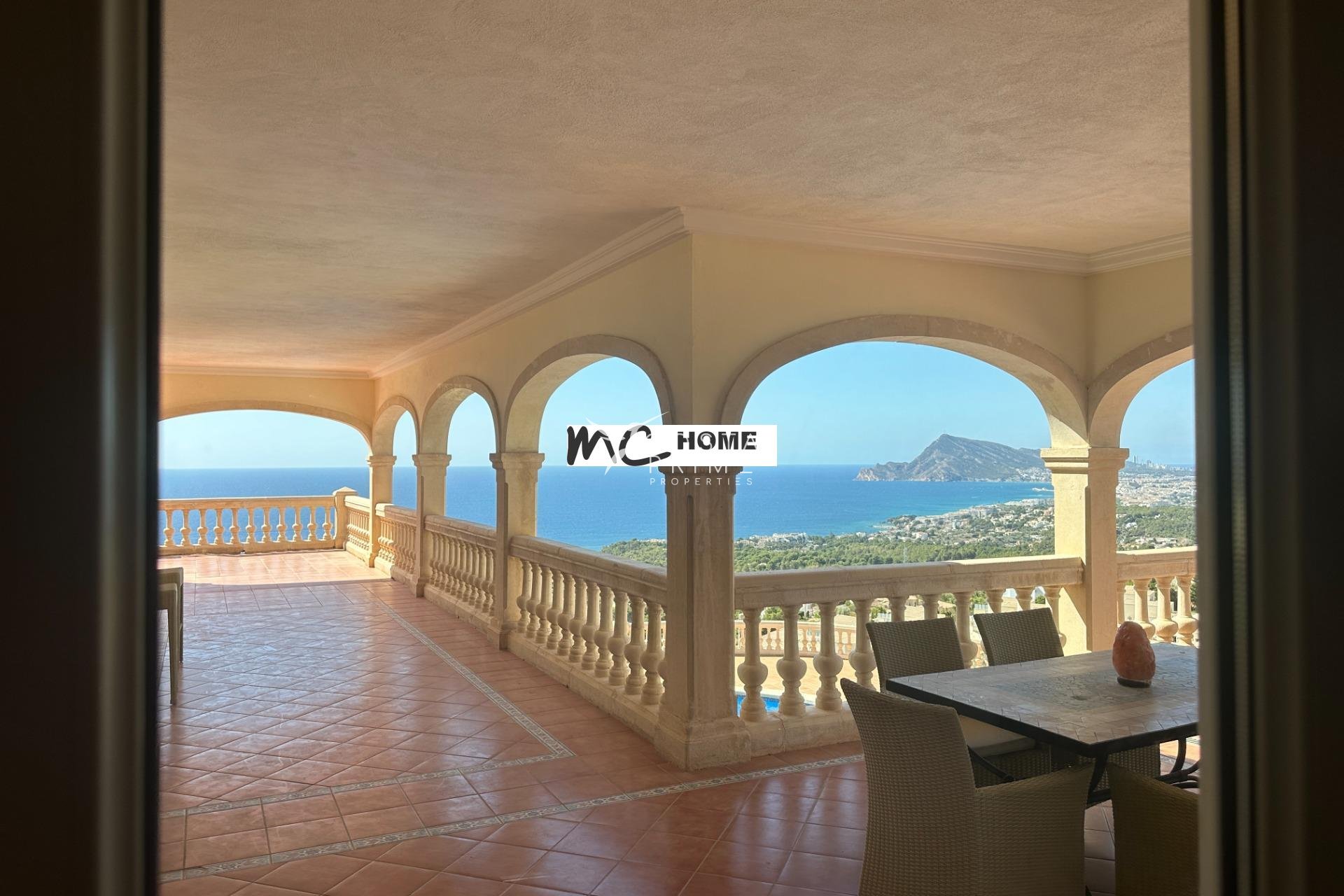 Alquiler a largo plazo - Chalet / Villa - Altea