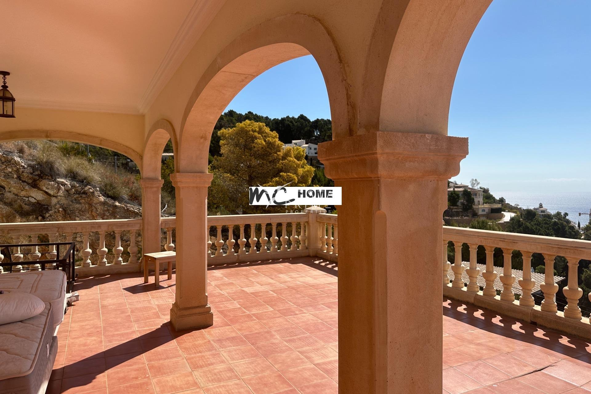 Alquiler a largo plazo - Chalet / Villa - Altea