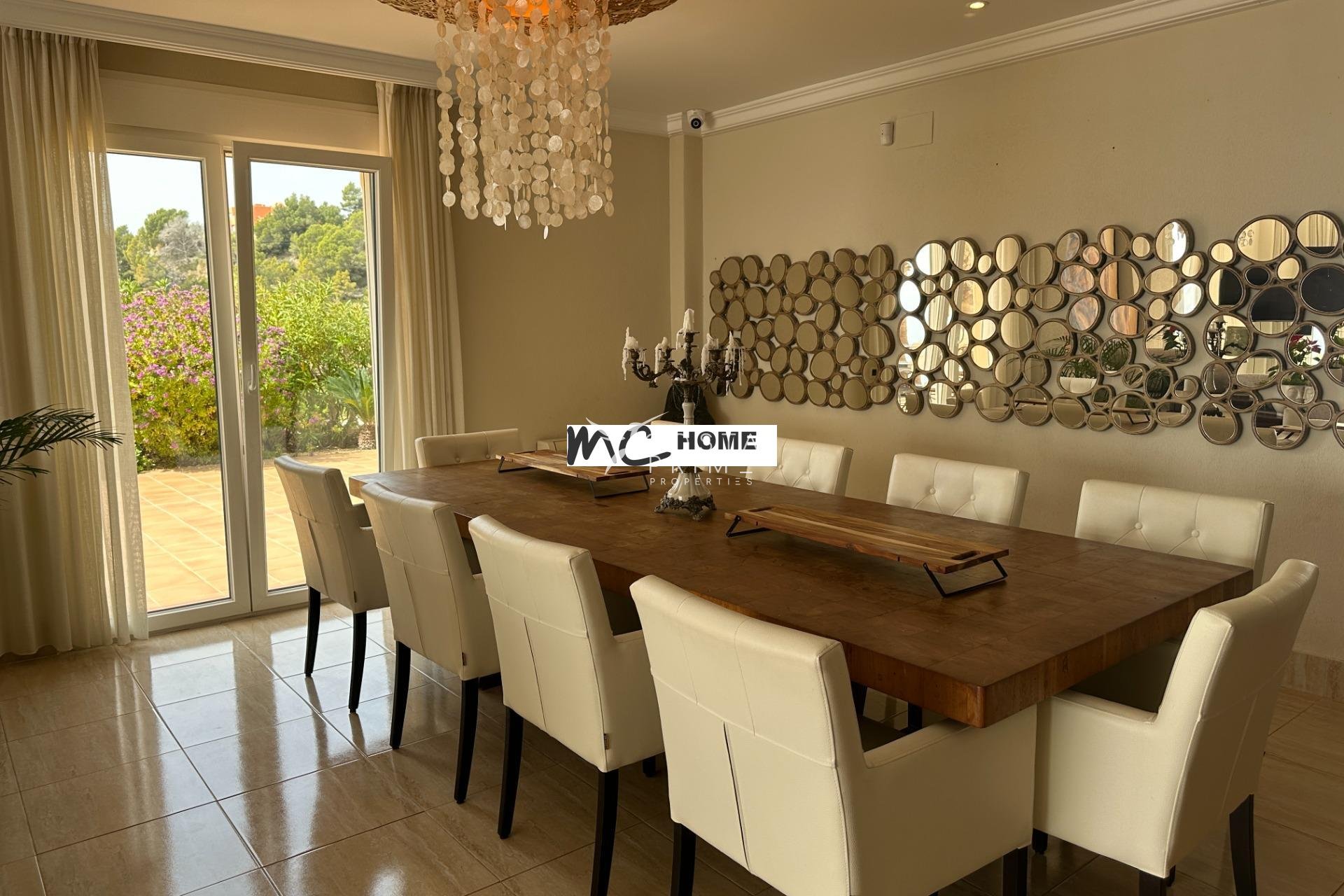 Alquiler a largo plazo - Chalet / Villa - Altea