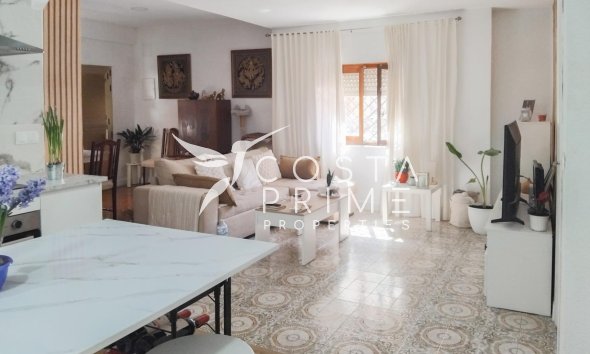 Apartamento / Piso - Reventa -
            Villajoyosa - C-89847