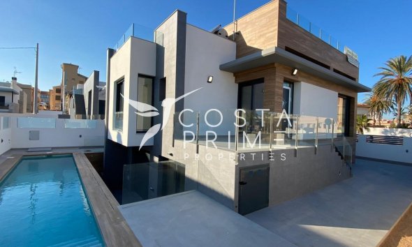 Chalet / Villa - Obra nueva - Torrevieja - La Mata Pueblo