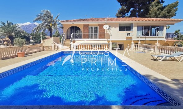 Chalet / Villa - Reventa -
            Alfas del Pí - C-43219