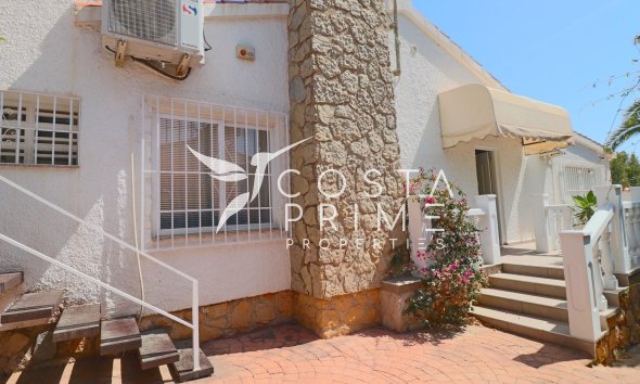 Chalet / Villa - Reventa -
            La Nucía - C-03528