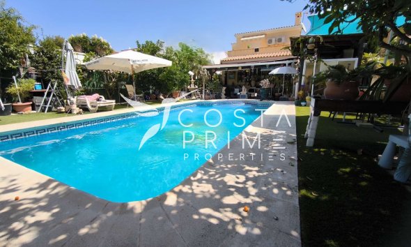 Chalet / Villa - Reventa -
            La Nucía - C-4169