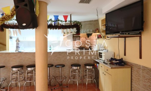 Local / Comercio - Reventa -
            Benidorm - D-4014
