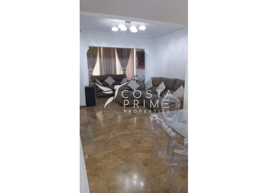 Long term rental - Apartment / Flat - Benidorm