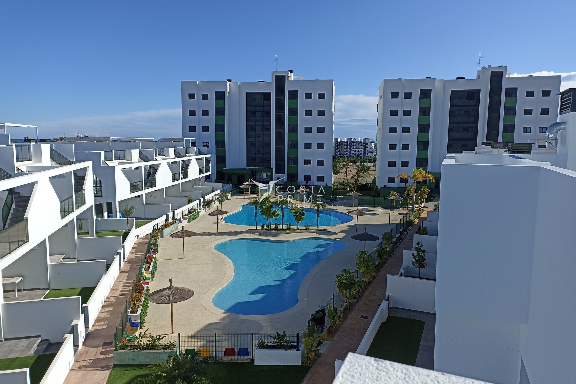 New build - Townhouse / Semi - Mil Palmeras