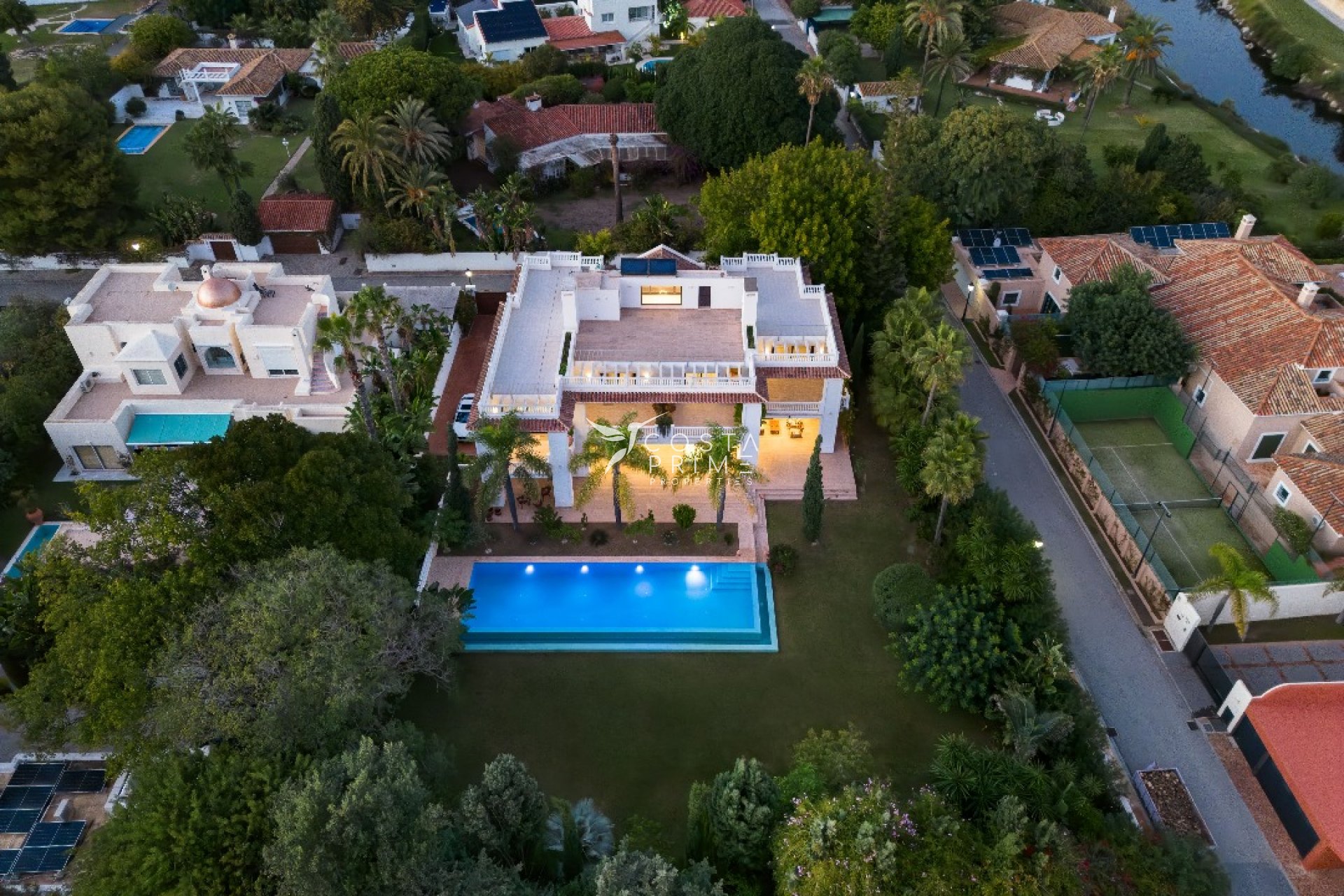 New build - Villa  - Estepona
