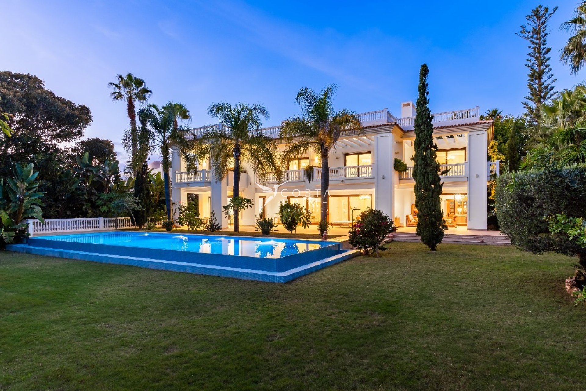 New build - Villa  - Estepona