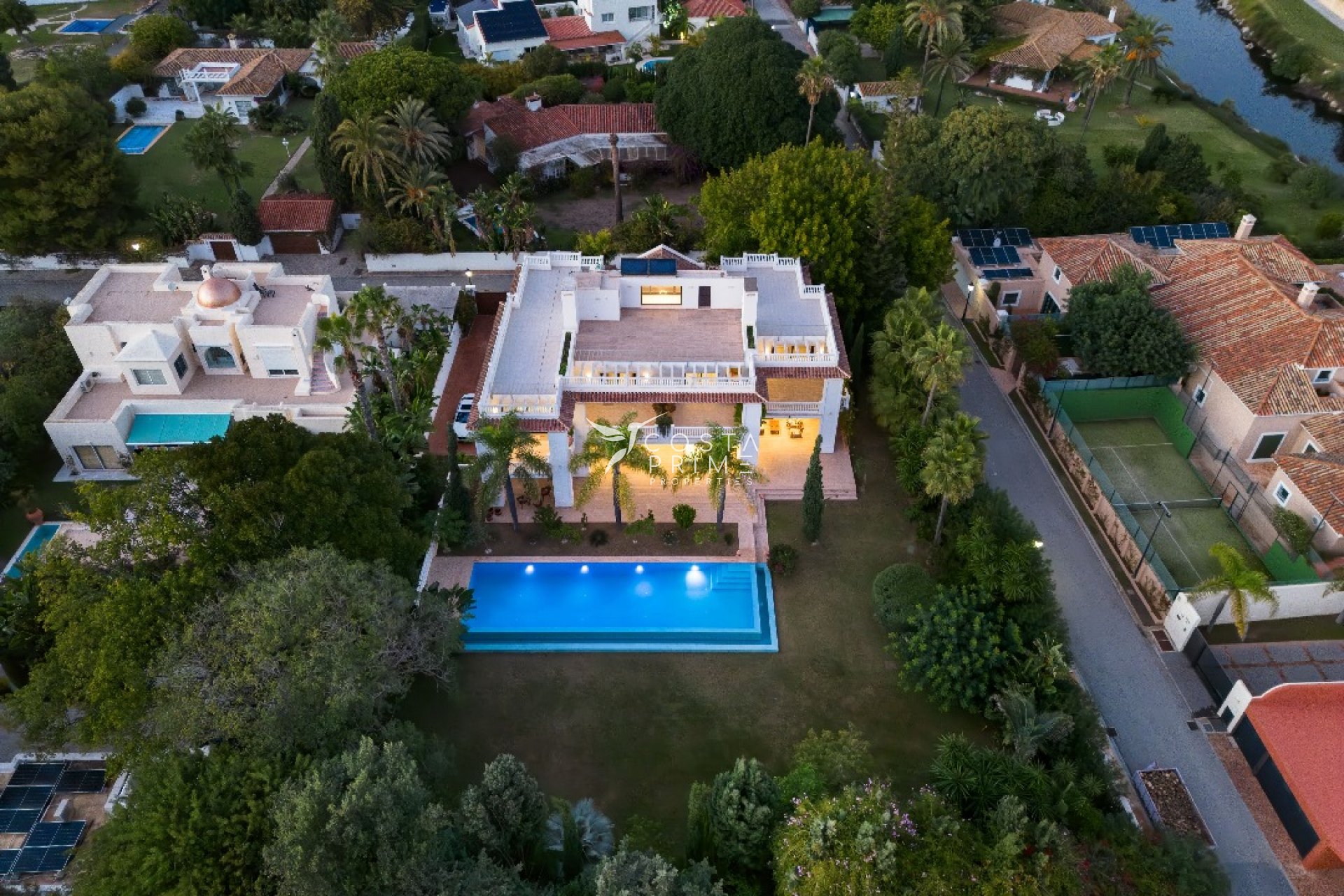 New build - Villa  - Estepona