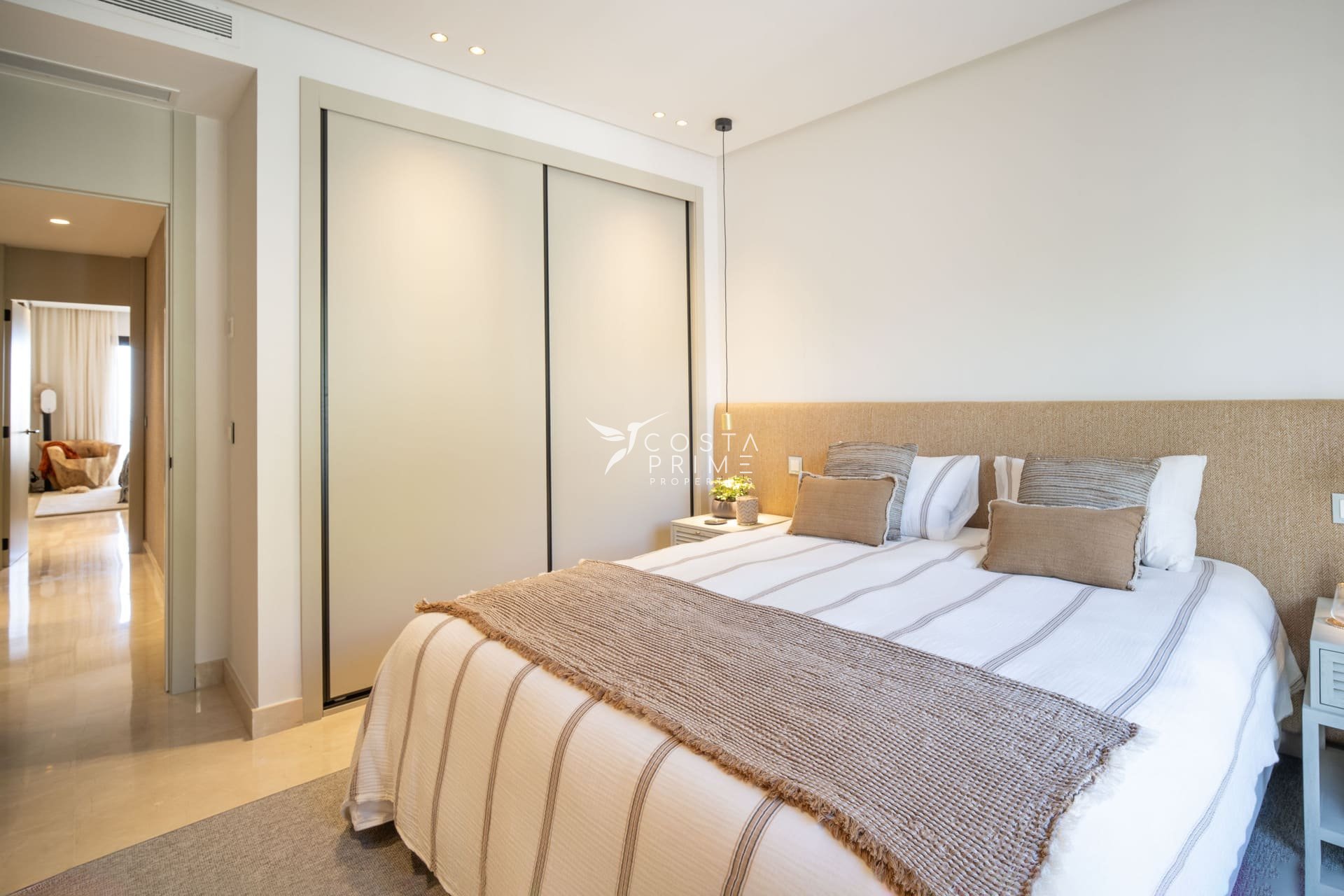 Nowy budynek - Daszek - Benahavís