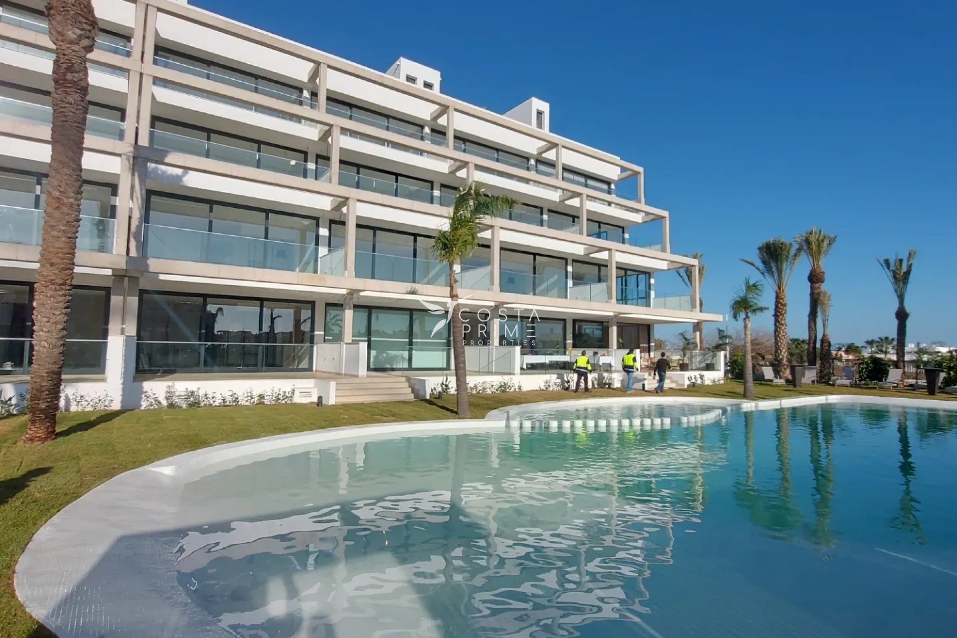 Nowy budynek - Daszek - Mar de Cristal