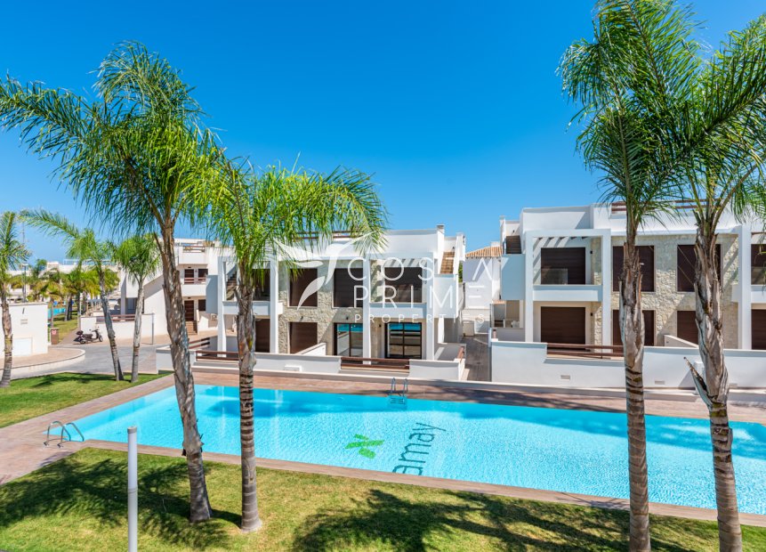 Nowy budynek - Daszek - Torrevieja