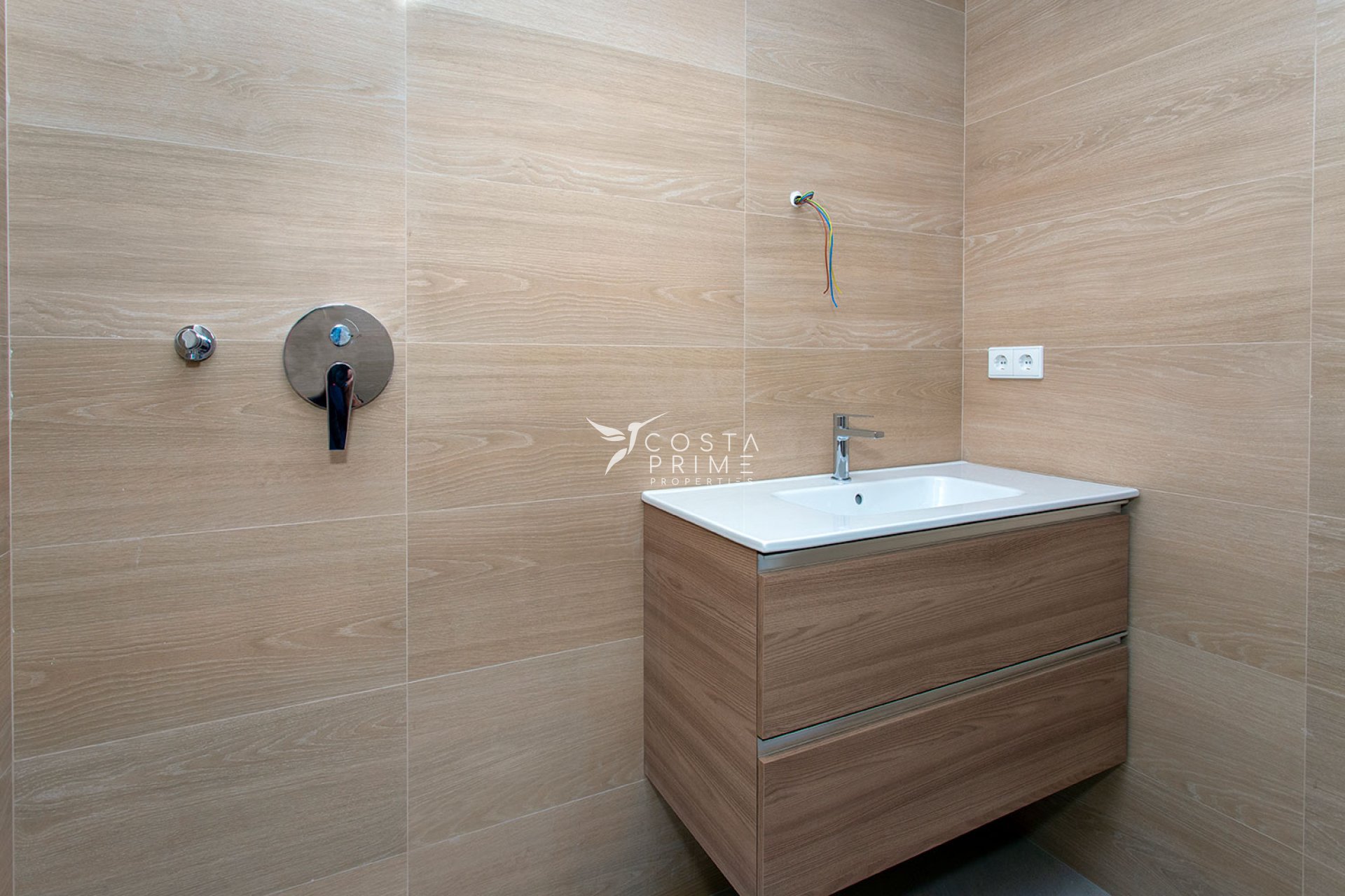 Nowy budynek - Kamienica / bliźniak - La Canalosa