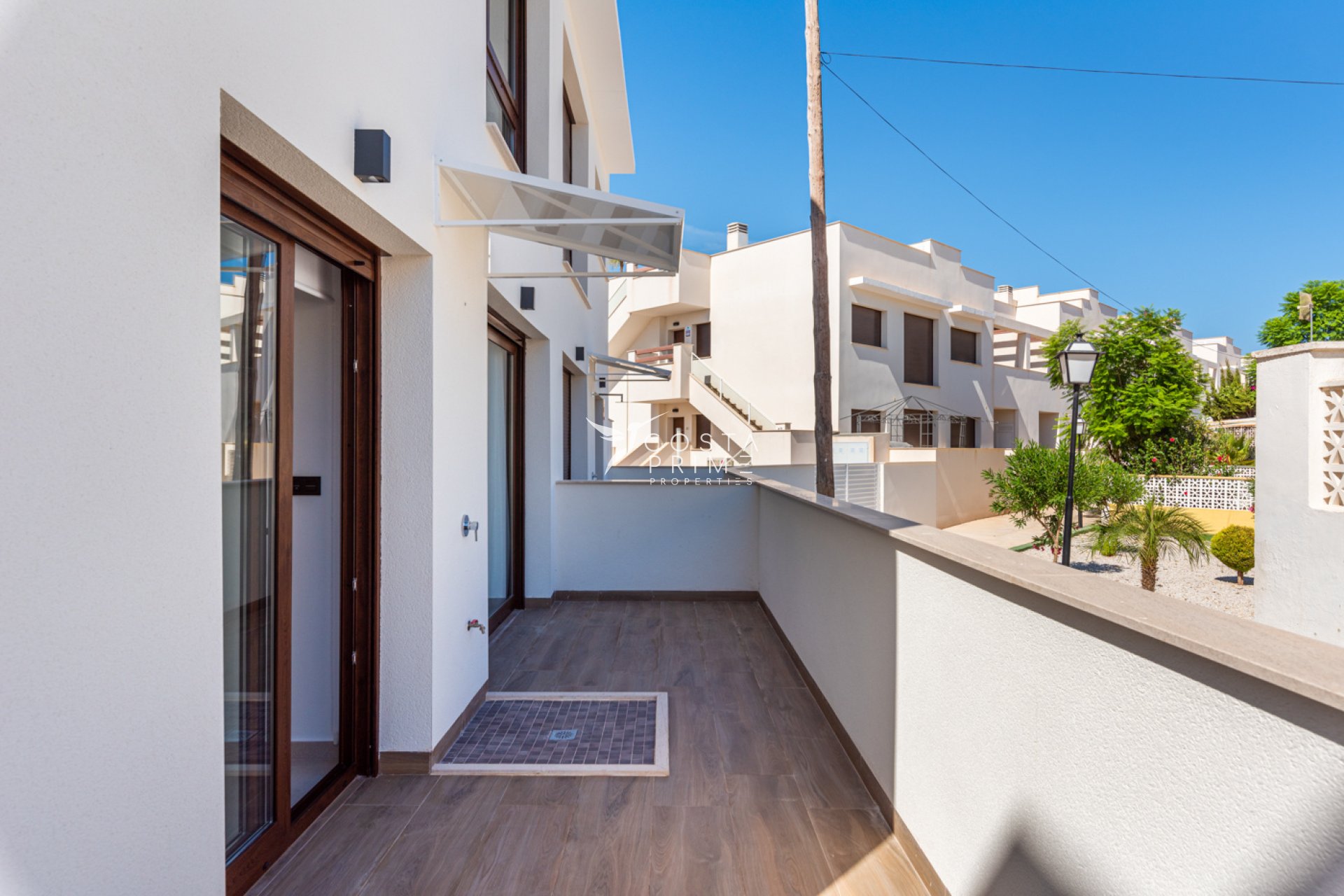 Nowy budynek - Kamienica / bliźniak - Torrevieja