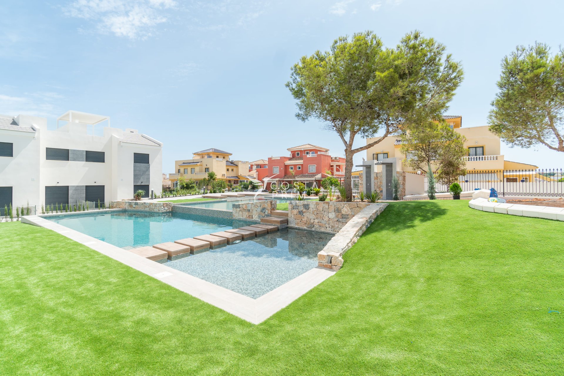 Nowy budynek - Kamienica / bliźniak - Torrevieja