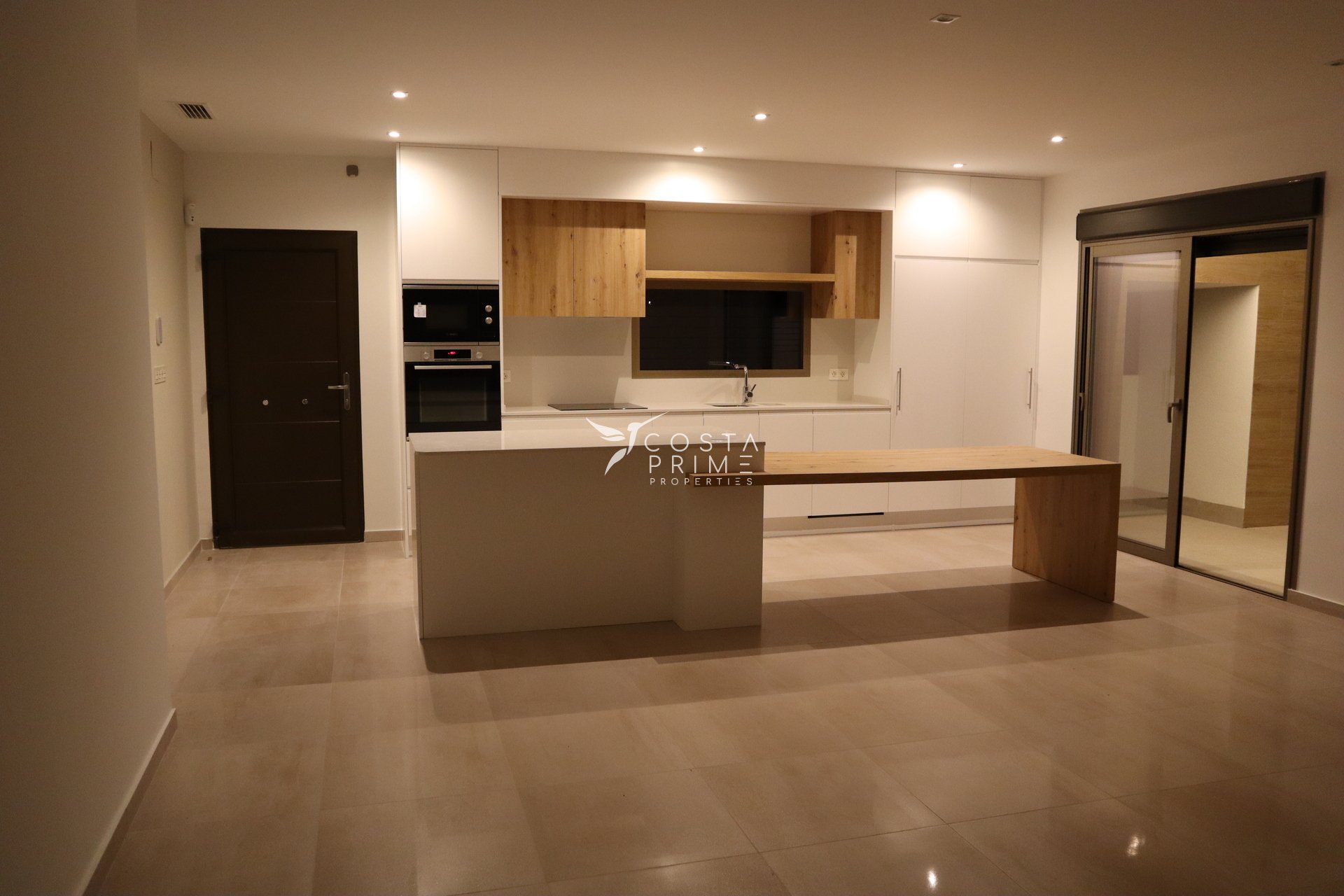 Nowy budynek - Szalet - Aspe