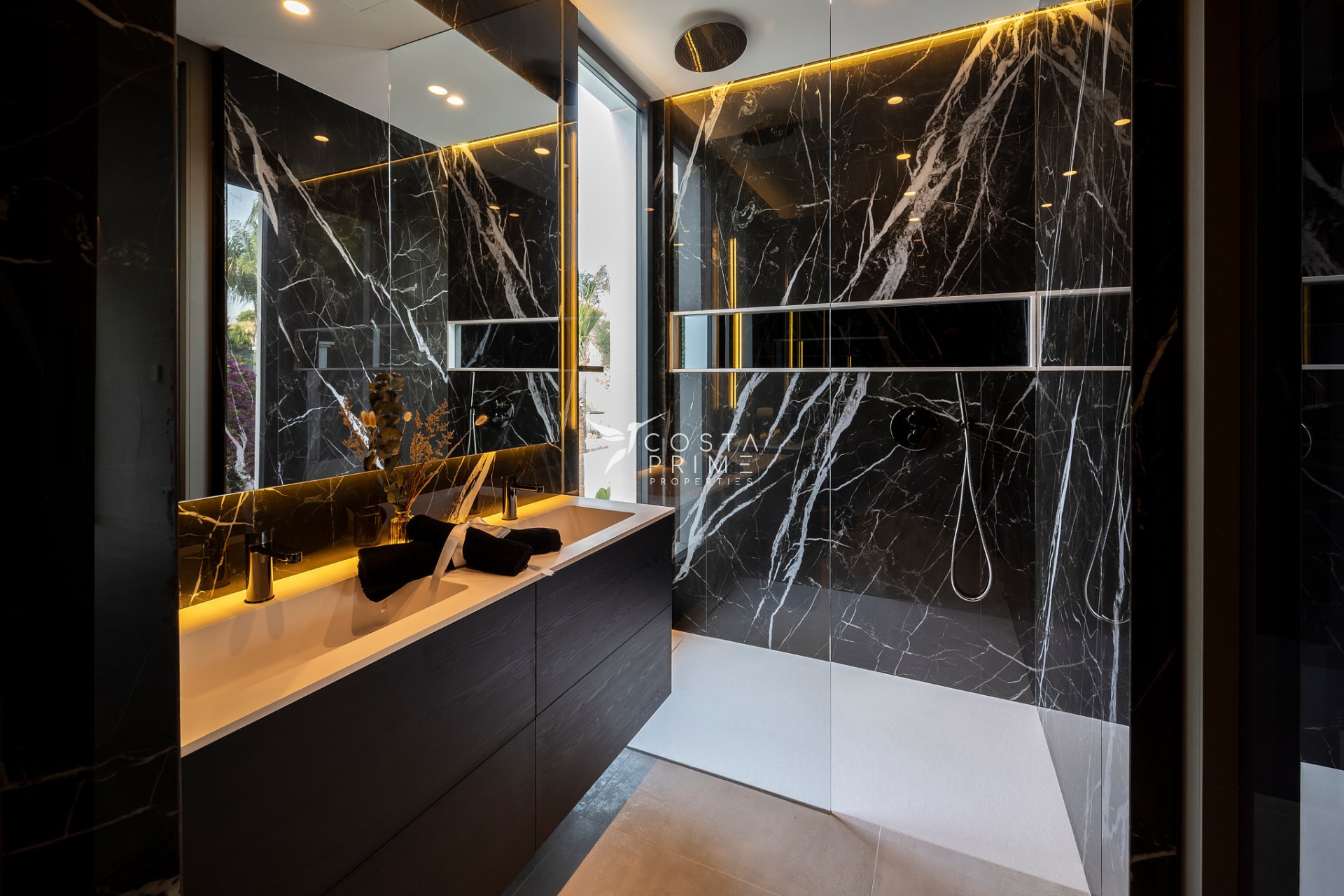 Nowy budynek - Szalet - Benahavís