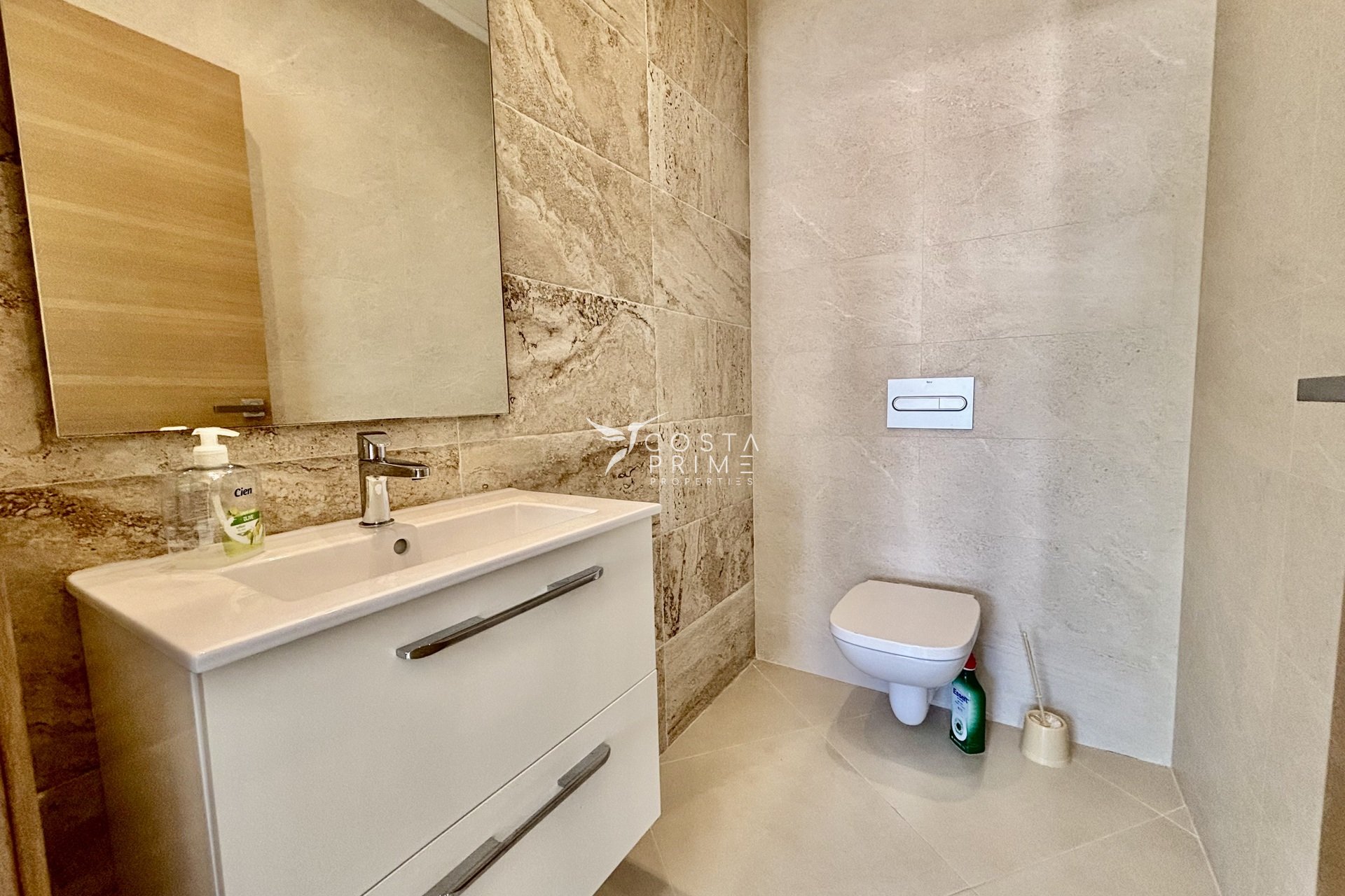 Nowy budynek - Szalet - Benijofar