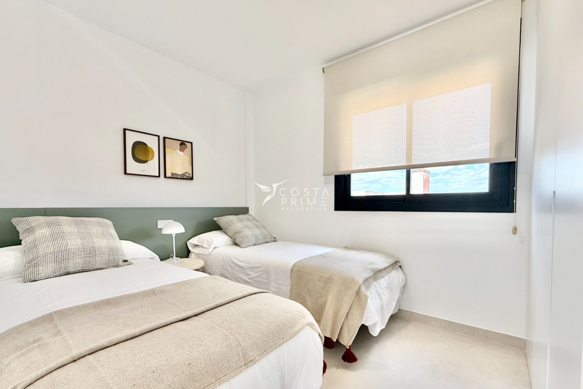 Nowy budynek - Szalet - Cox