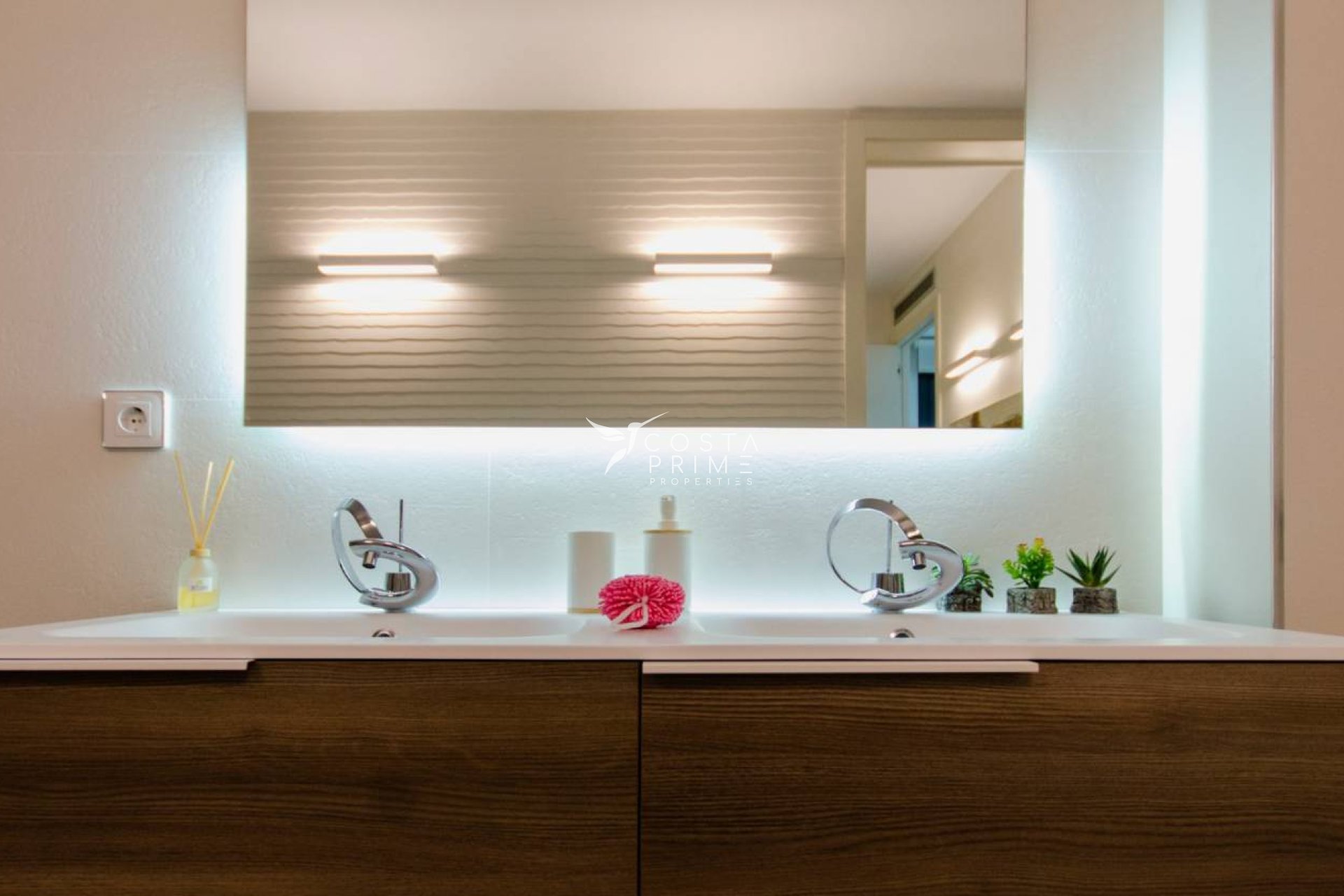 Nowy budynek - Szalet - Dehesa de Campoamor