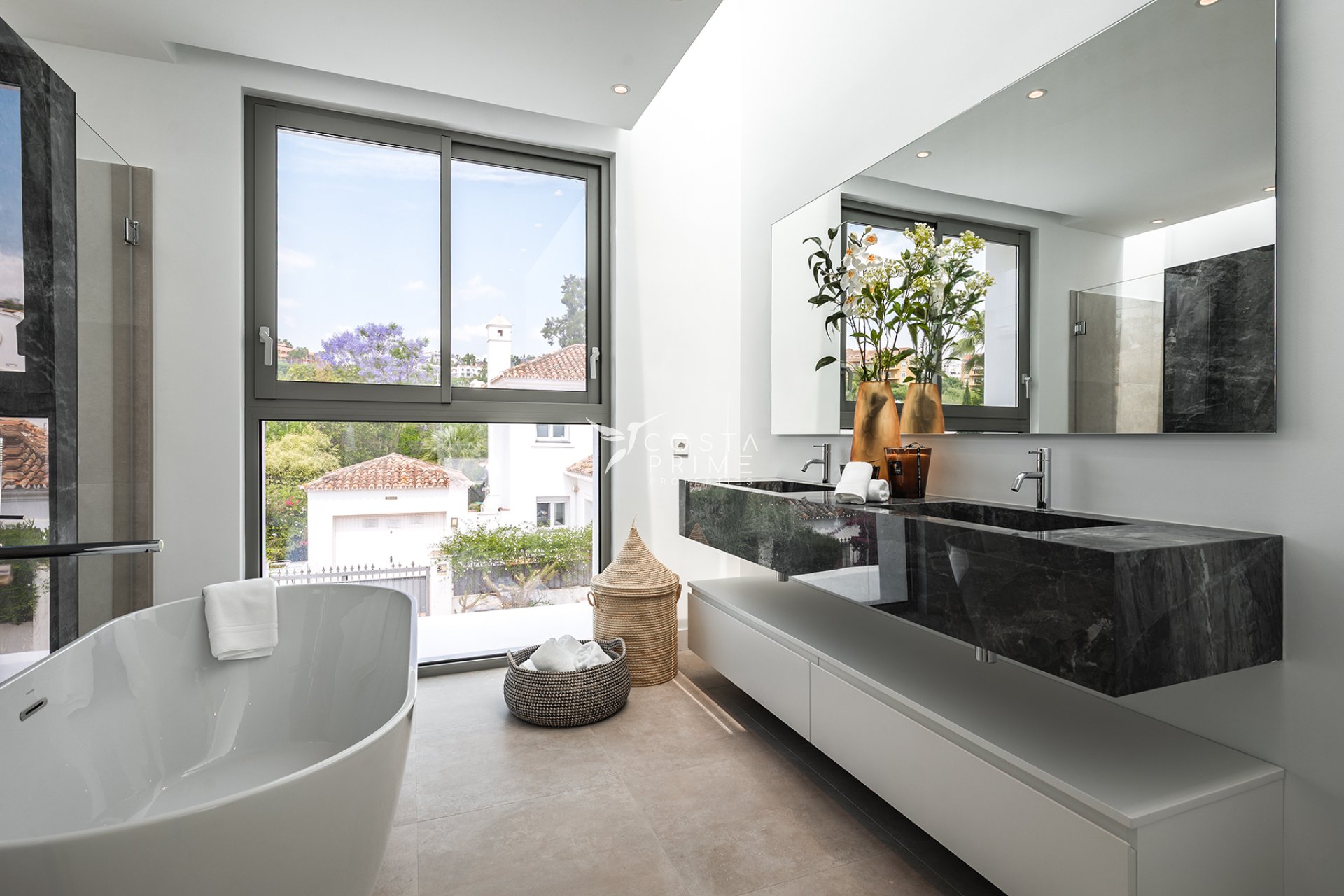 Nowy budynek - Szalet - El Paraíso