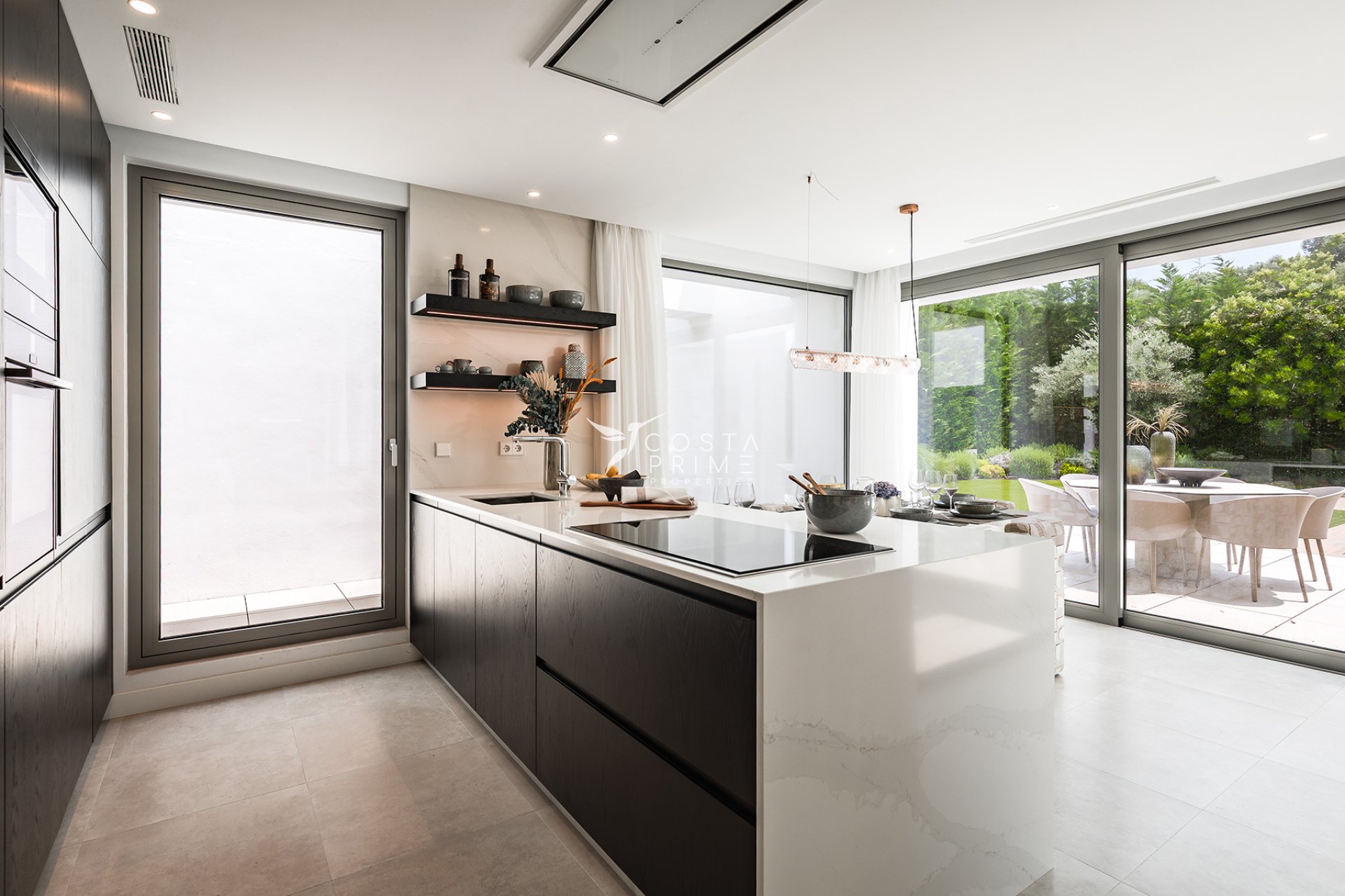 Nowy budynek - Szalet - El Paraíso