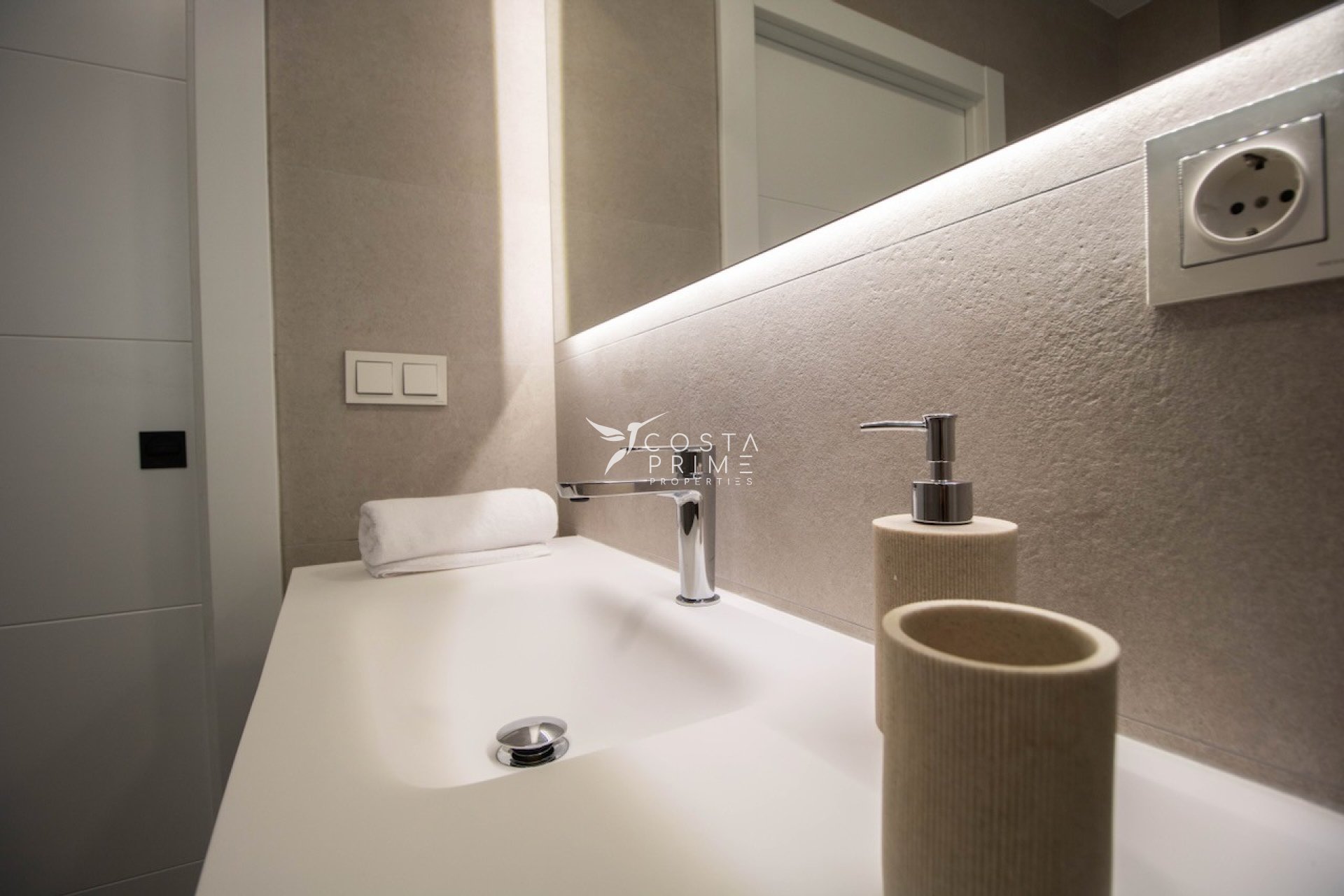 Nowy budynek - Szalet - Finestrat