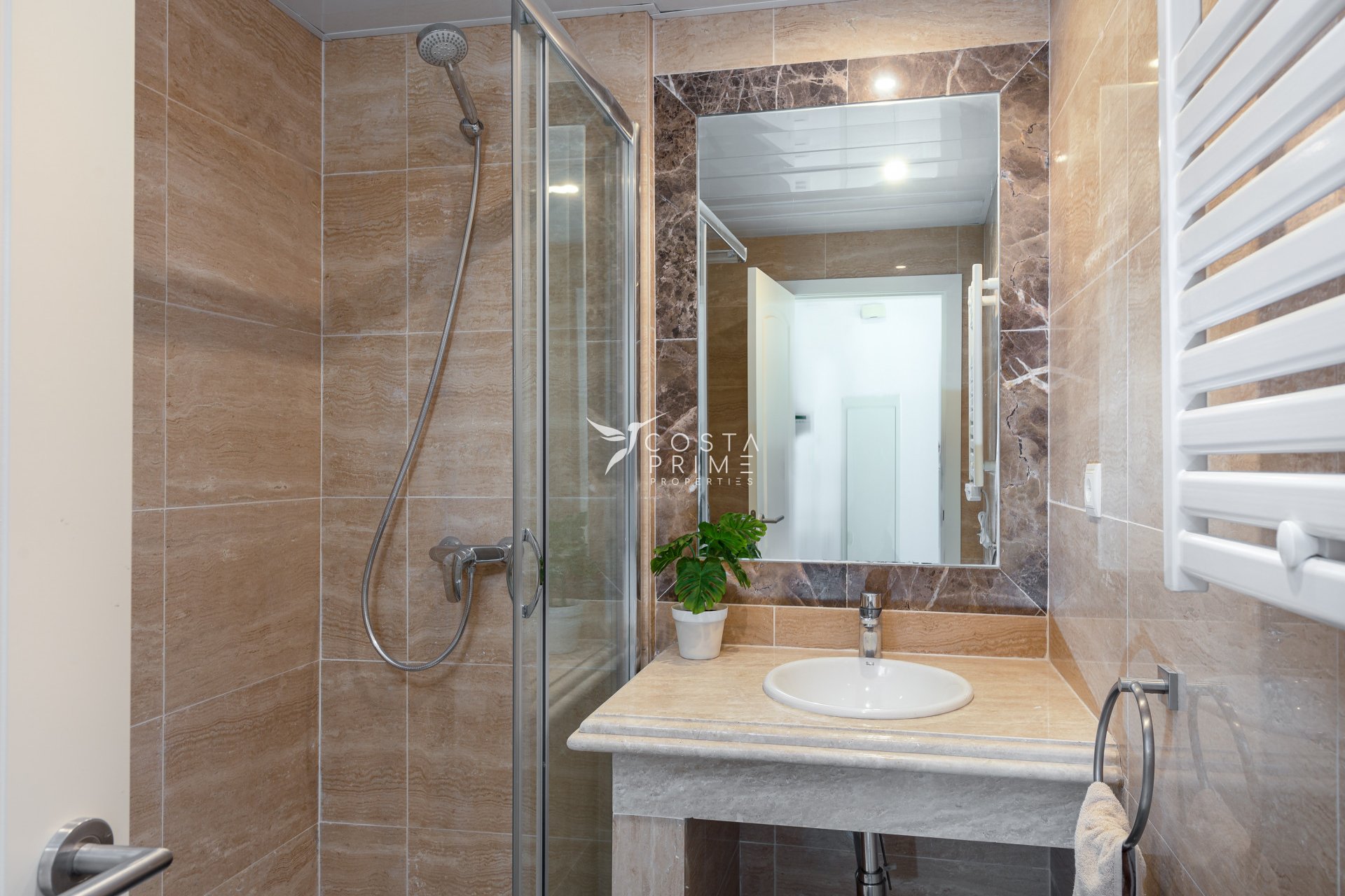 Nowy budynek - Szalet - La Gaspara