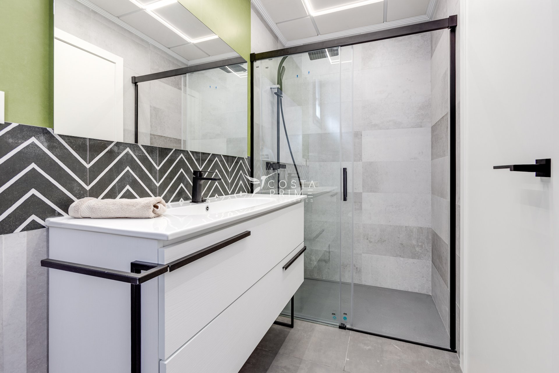 Nowy budynek - Szalet - La Mata