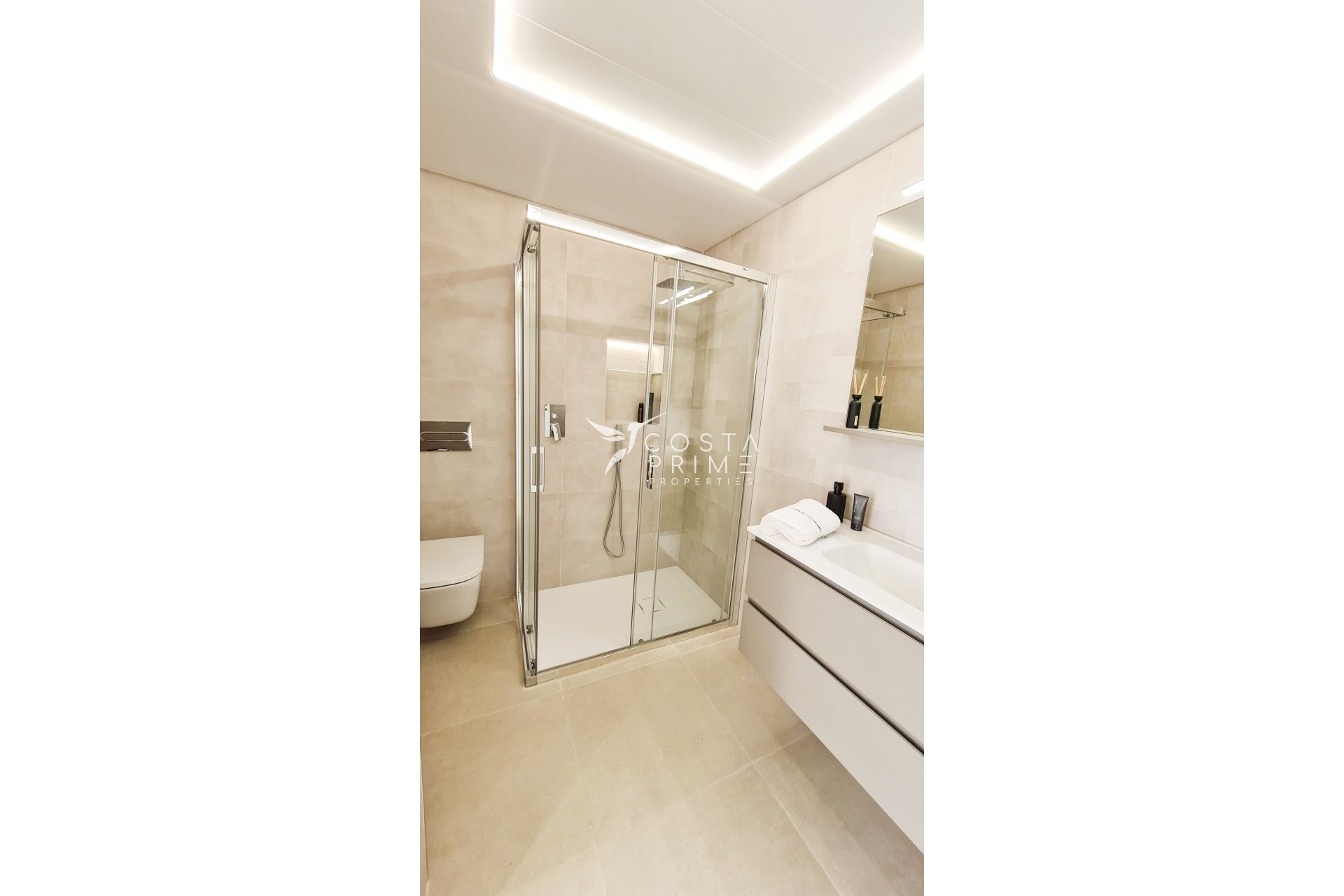 Nowy budynek - Szalet - Las Esperanzas