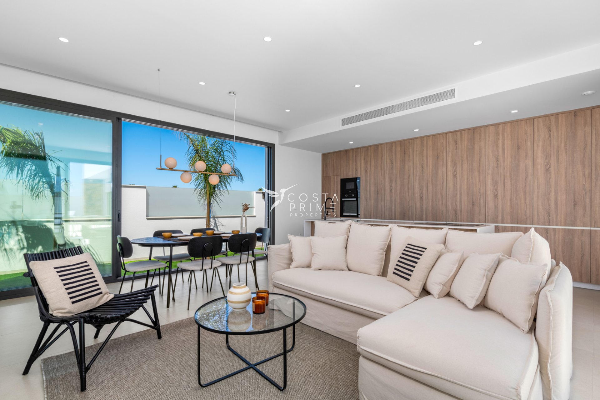 Nowy budynek - Szalet - Los Alcazares