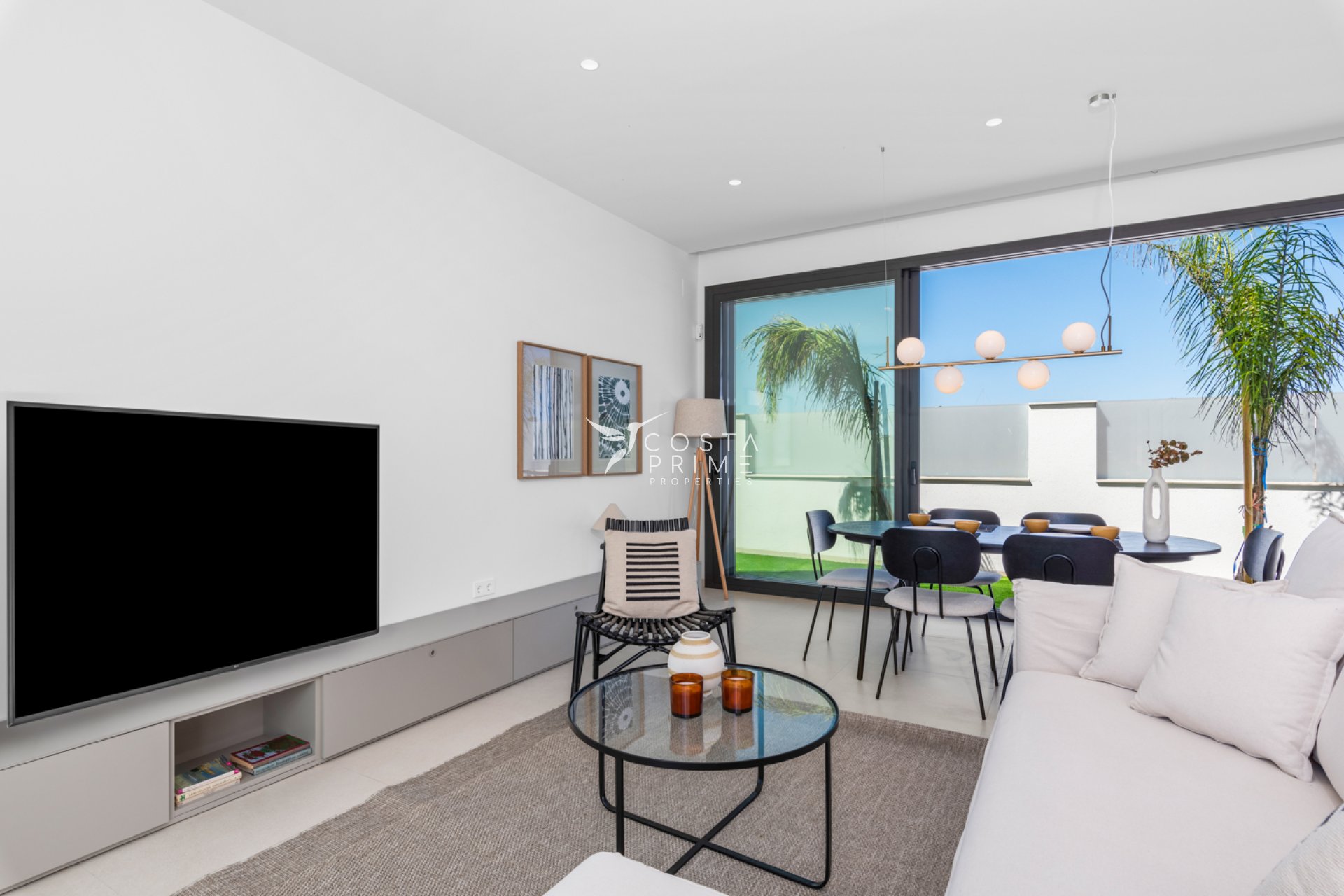 Nowy budynek - Szalet - Los Alcazares