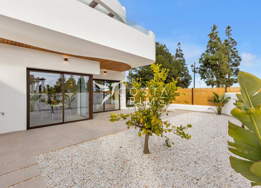 Nowy budynek - Szalet - Los Alcazares