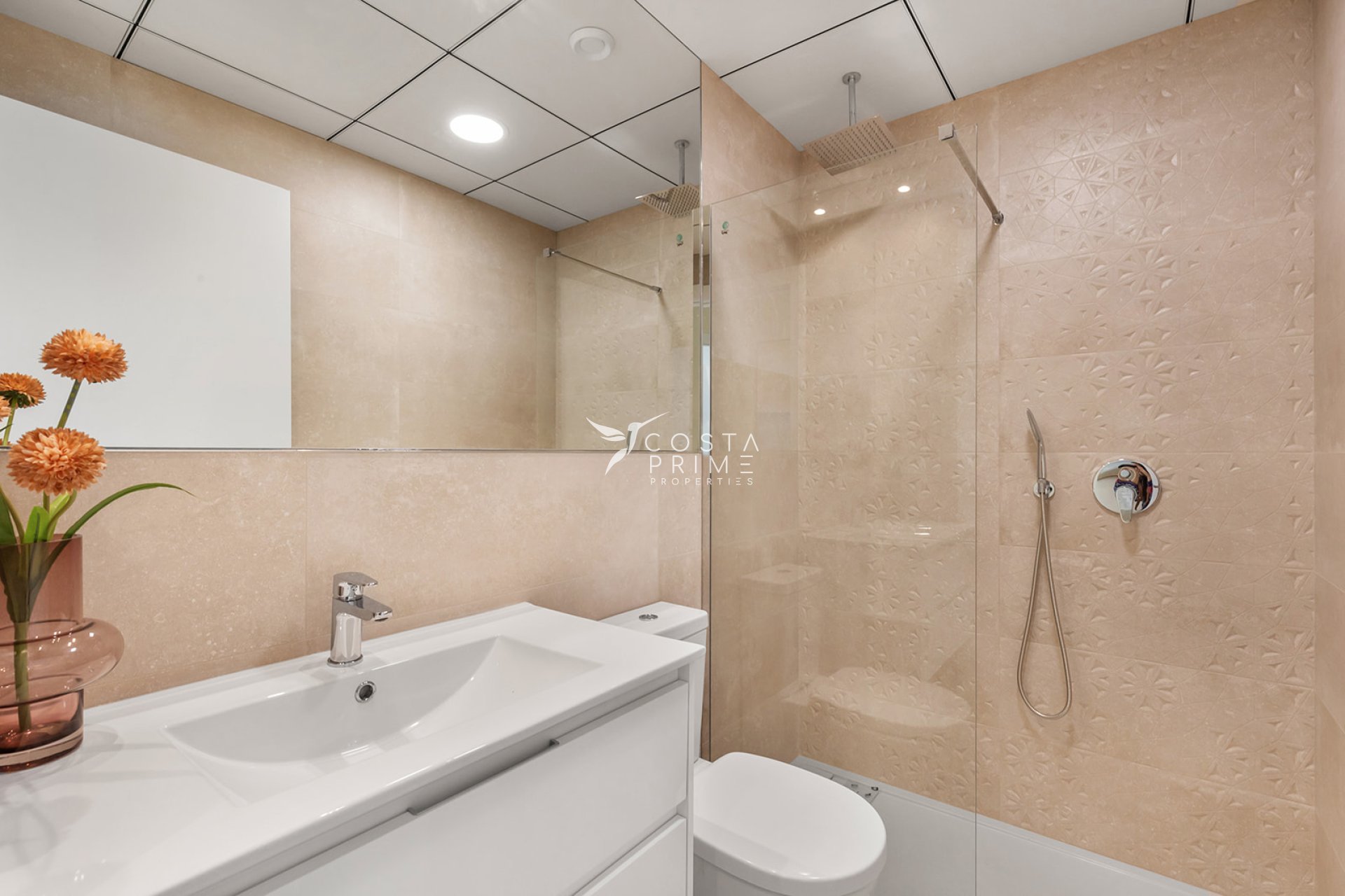 Nowy budynek - Szalet - Los Alcazares