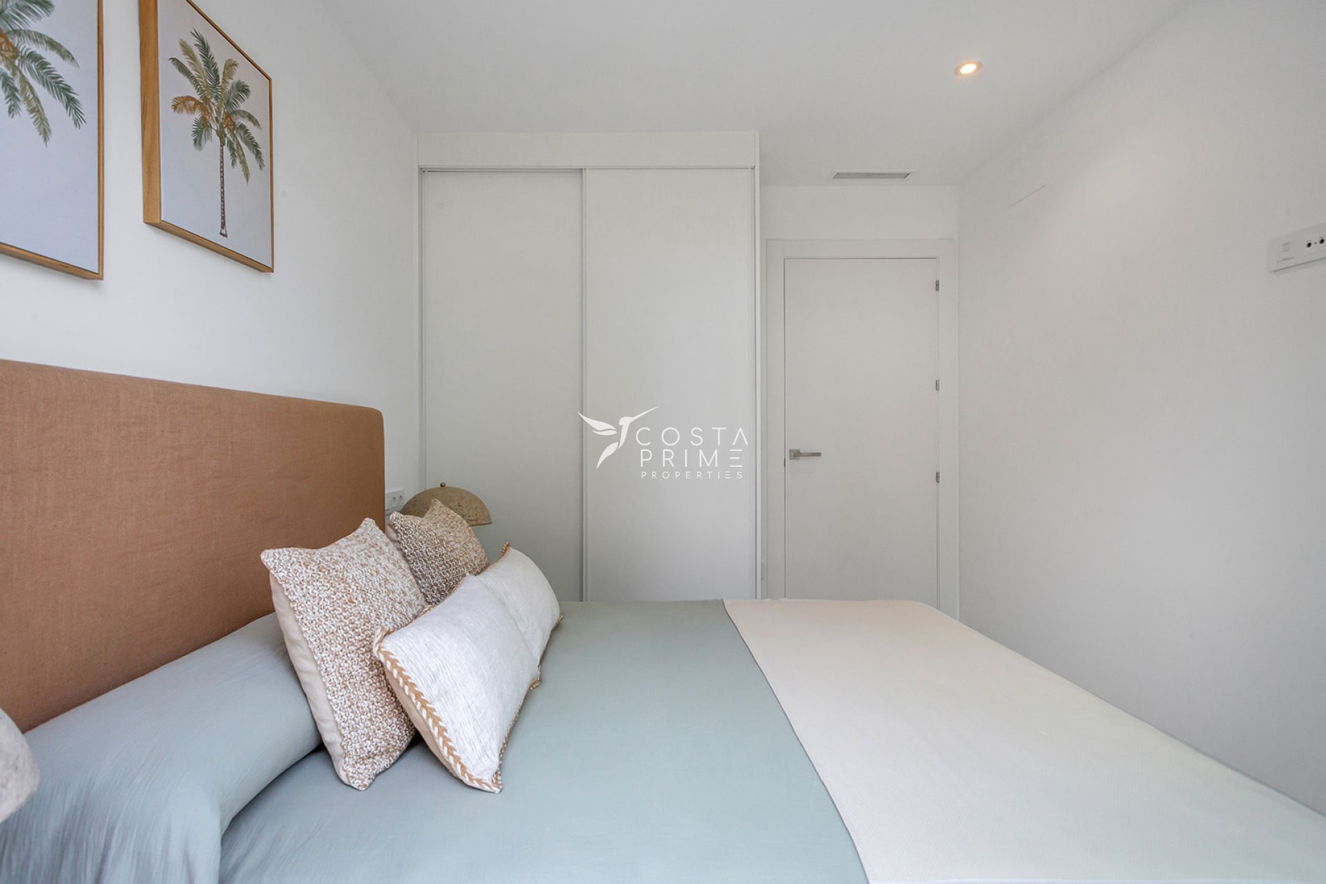 Nowy budynek - Szalet - Los Alcazares