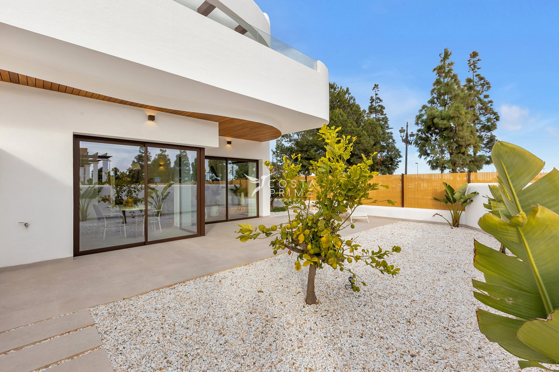 Nowy budynek - Szalet - Los Alcazares