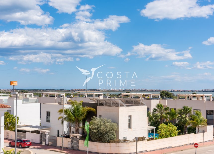 Nowy budynek - Szalet - Los Montesinos