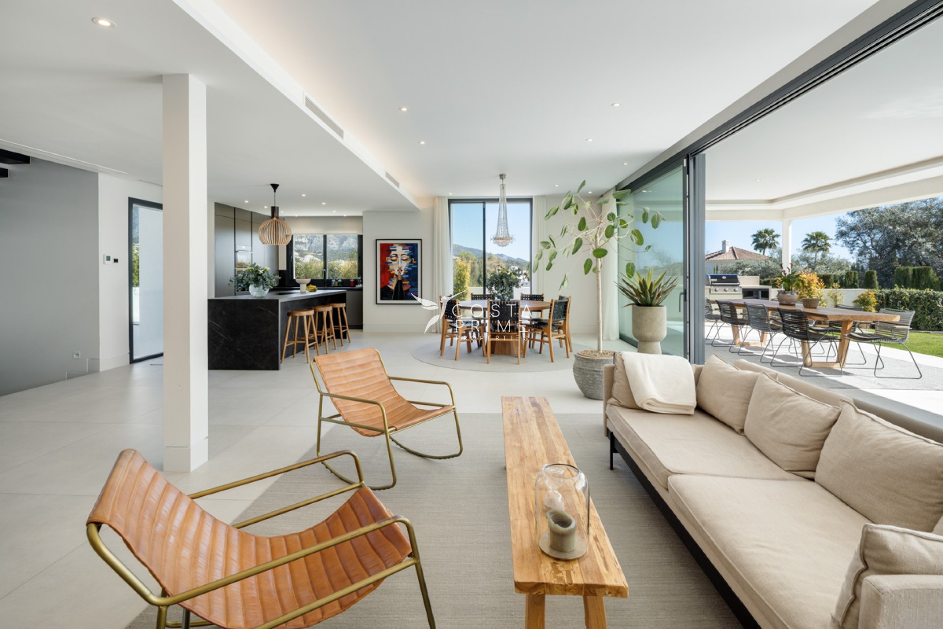 Nowy budynek - Szalet - Marbella