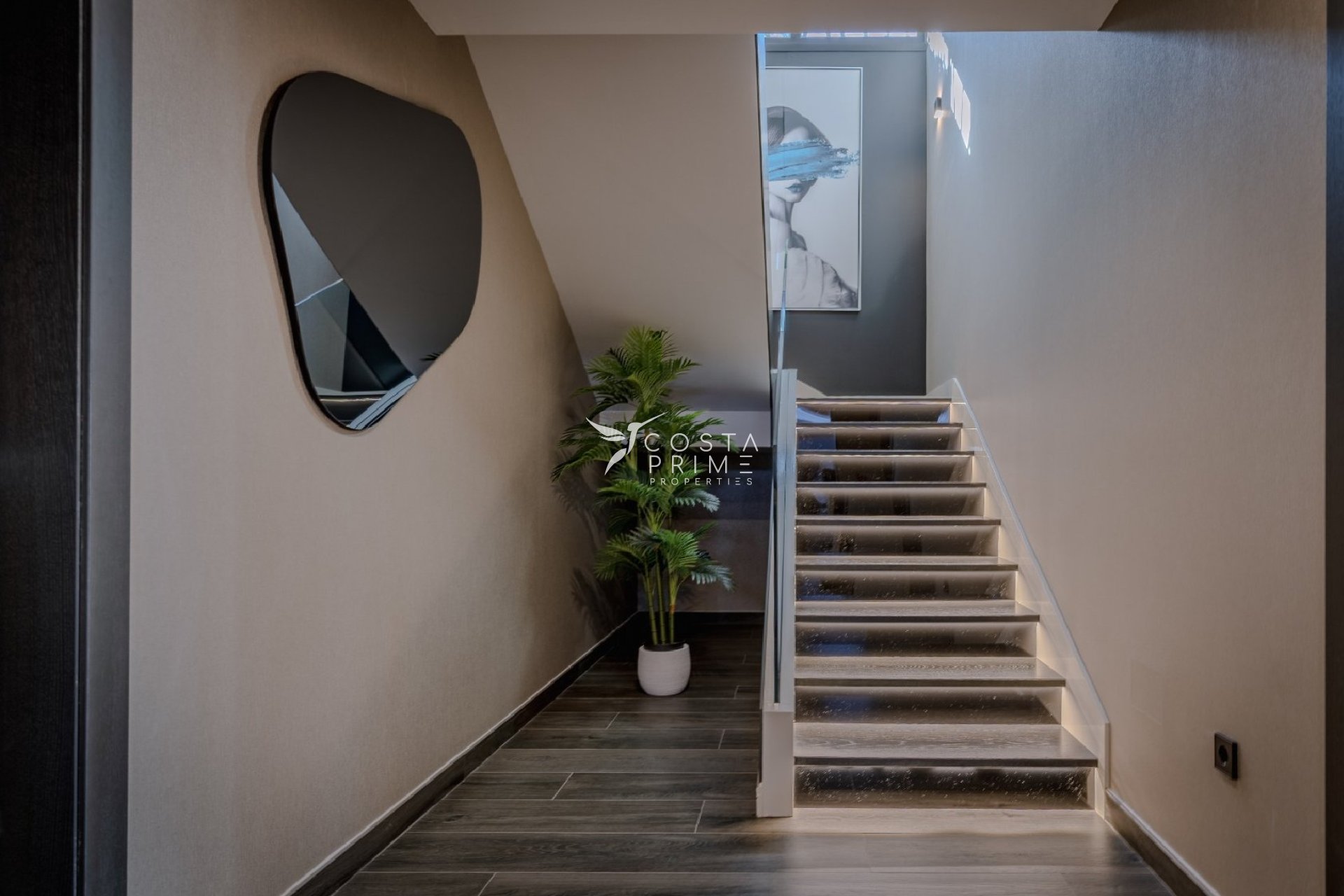 Nowy budynek - Szalet - Mijas