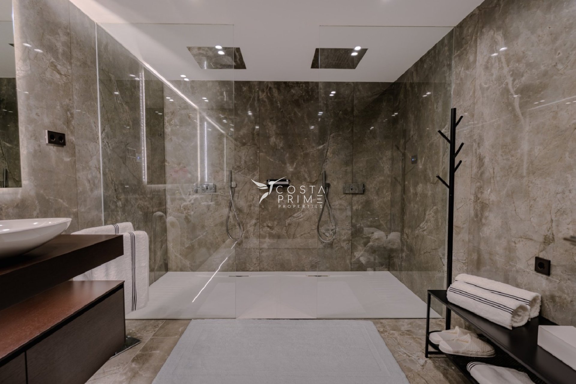 Nowy budynek - Szalet - Mijas