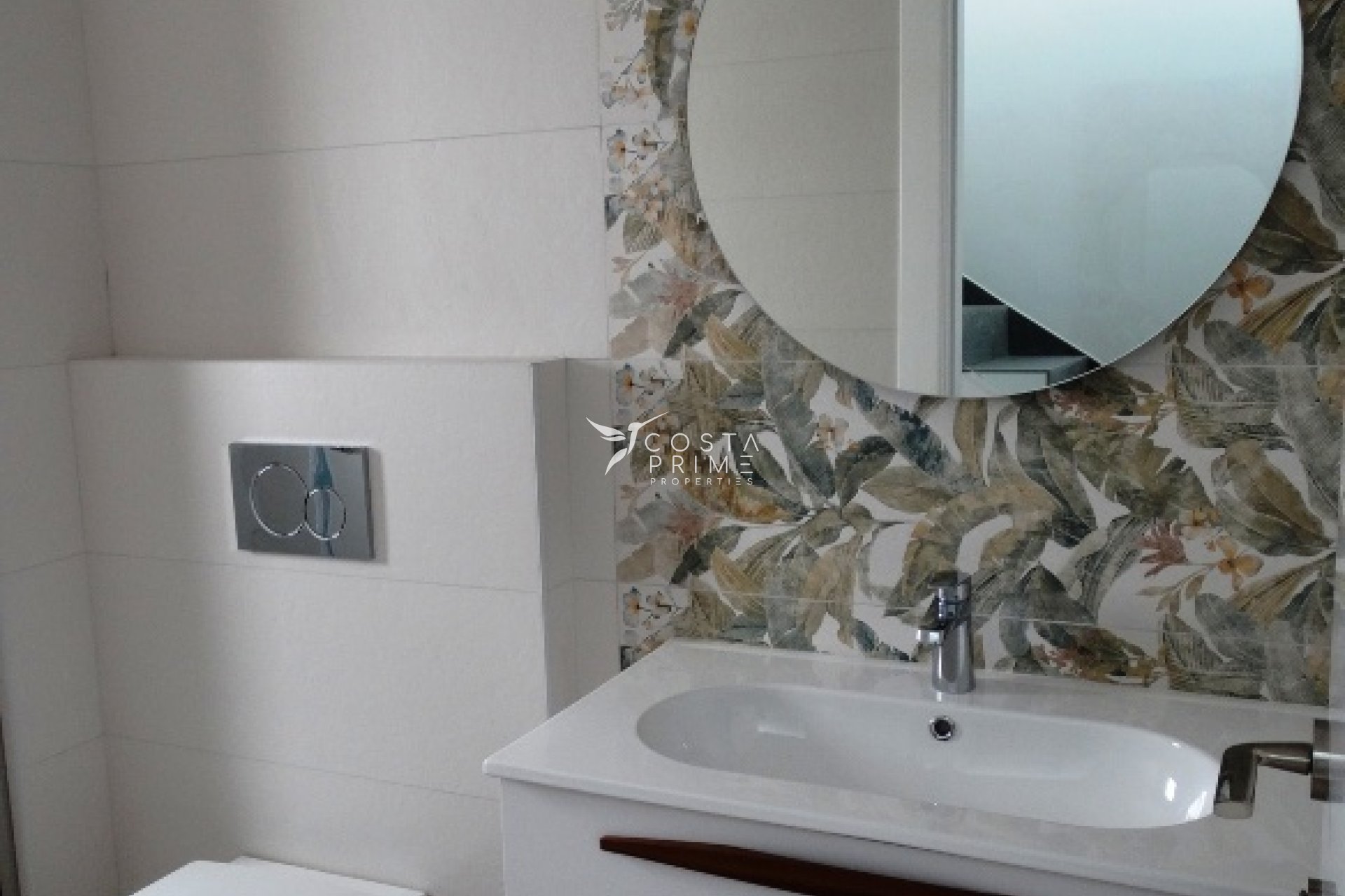 Nowy budynek - Szalet - Pilar de la Horadada