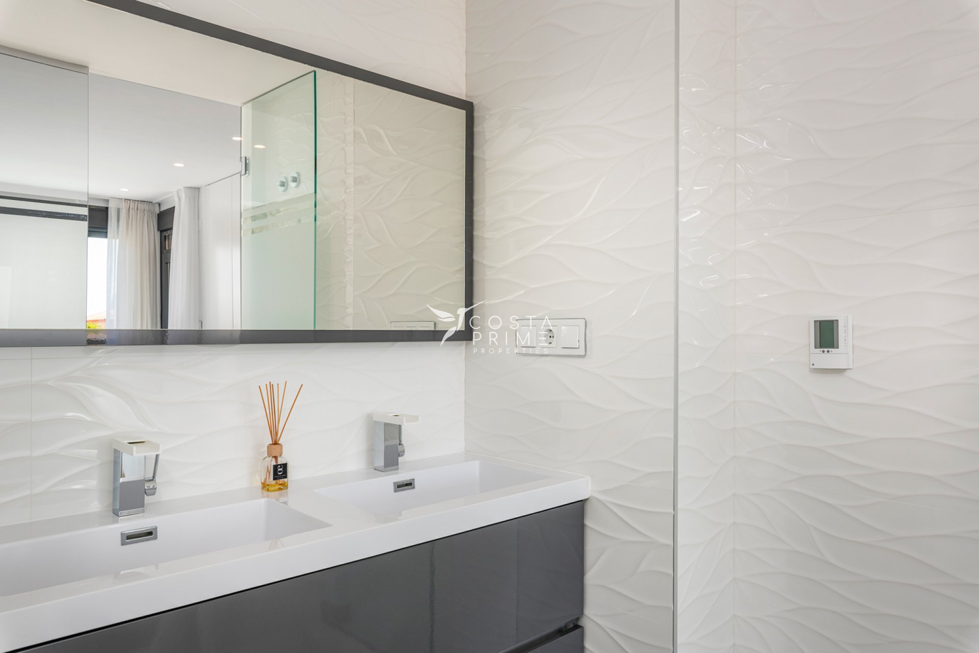 Nowy budynek - Szalet - Playa Paraiso