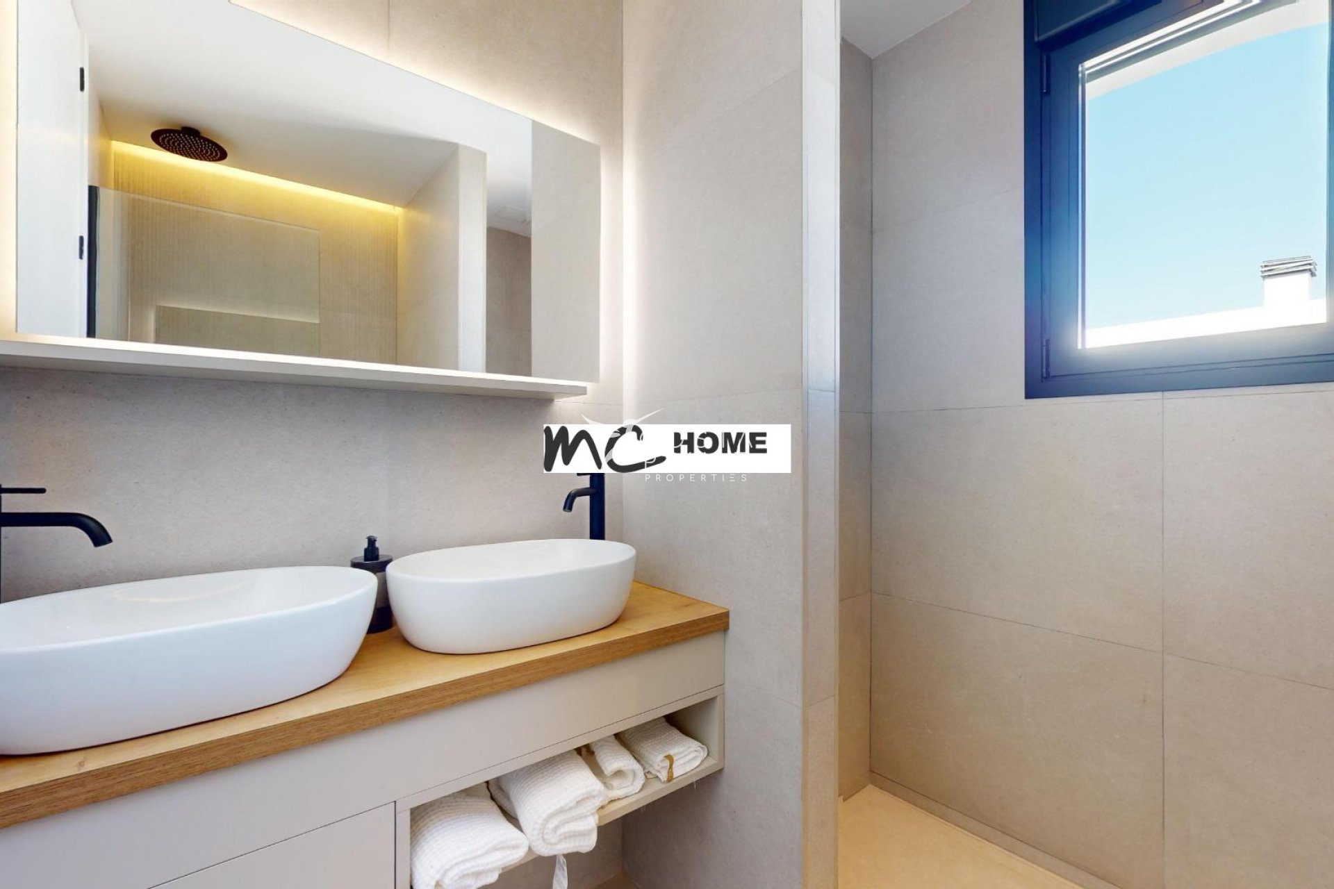 Nowy budynek - Szalet - Polop