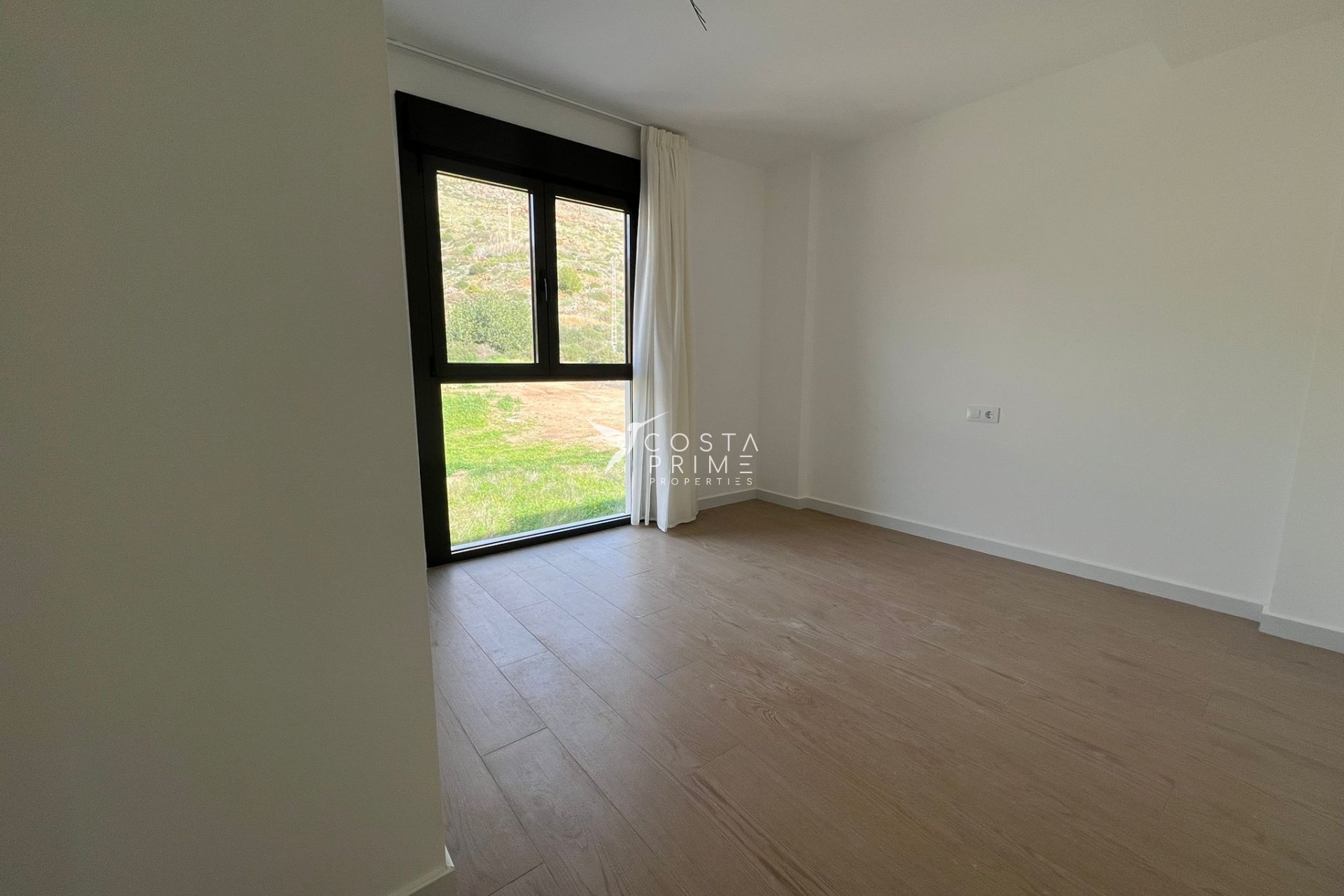 Nowy budynek - Szalet - Portmán